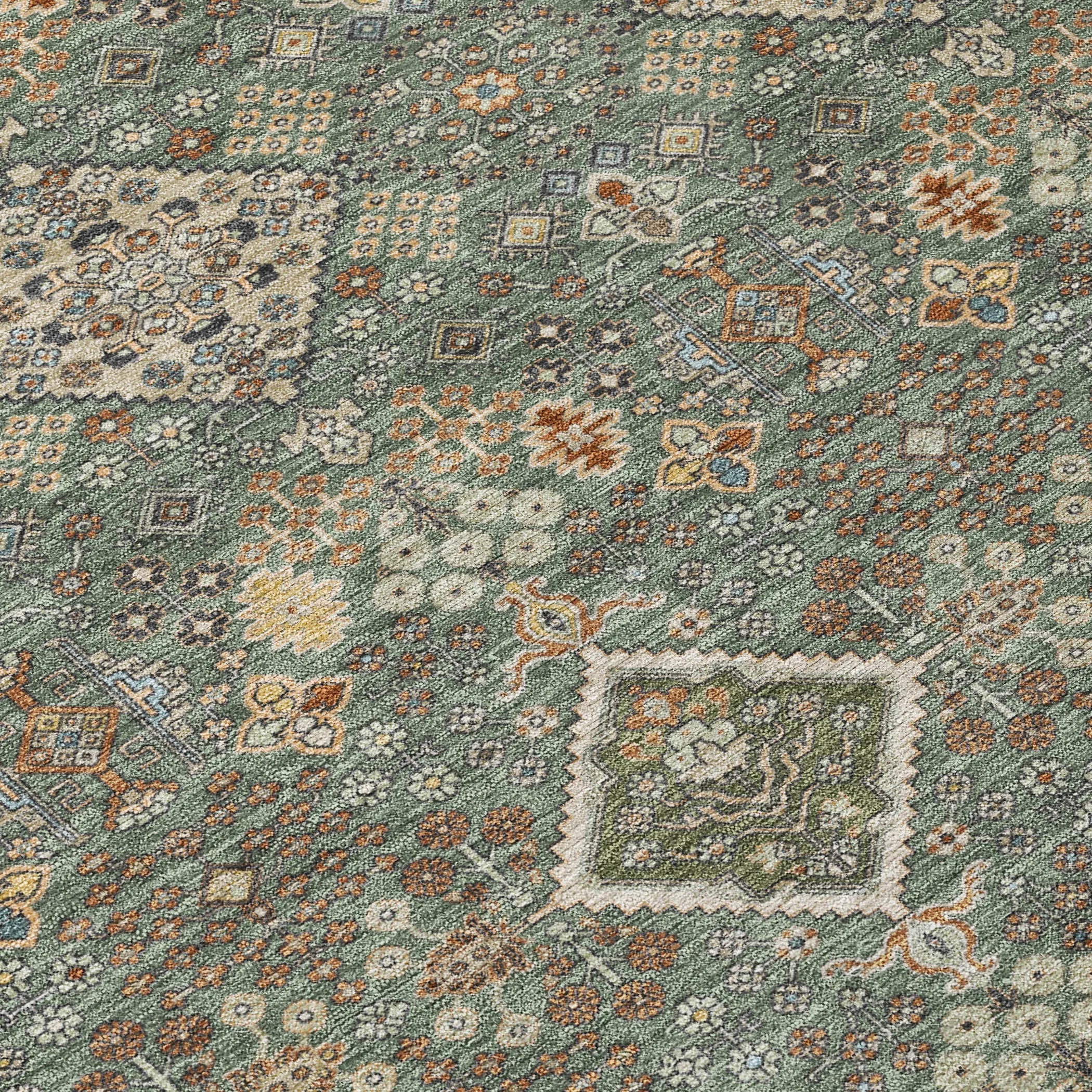 8' Green And Taupe Round Geometric Washable Indoor Outdoor Area Rug Homeroots Outdoor