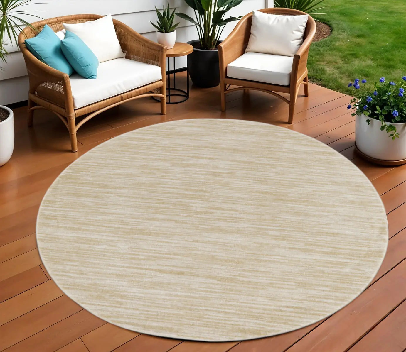 8' Ivory And Gold Round Abstract Indoor Outdoor Area Rug Homeroots Outdoor