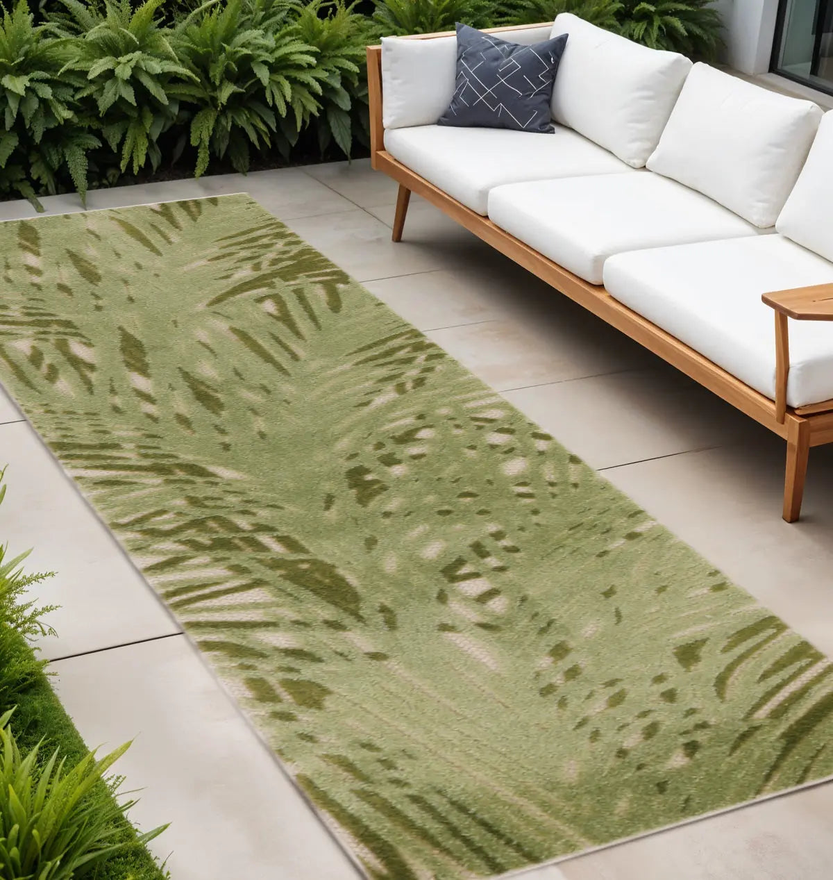 8' Ivory And Green Palm Leaf Indoor Outdoor Runner Rug Homeroots Outdoor