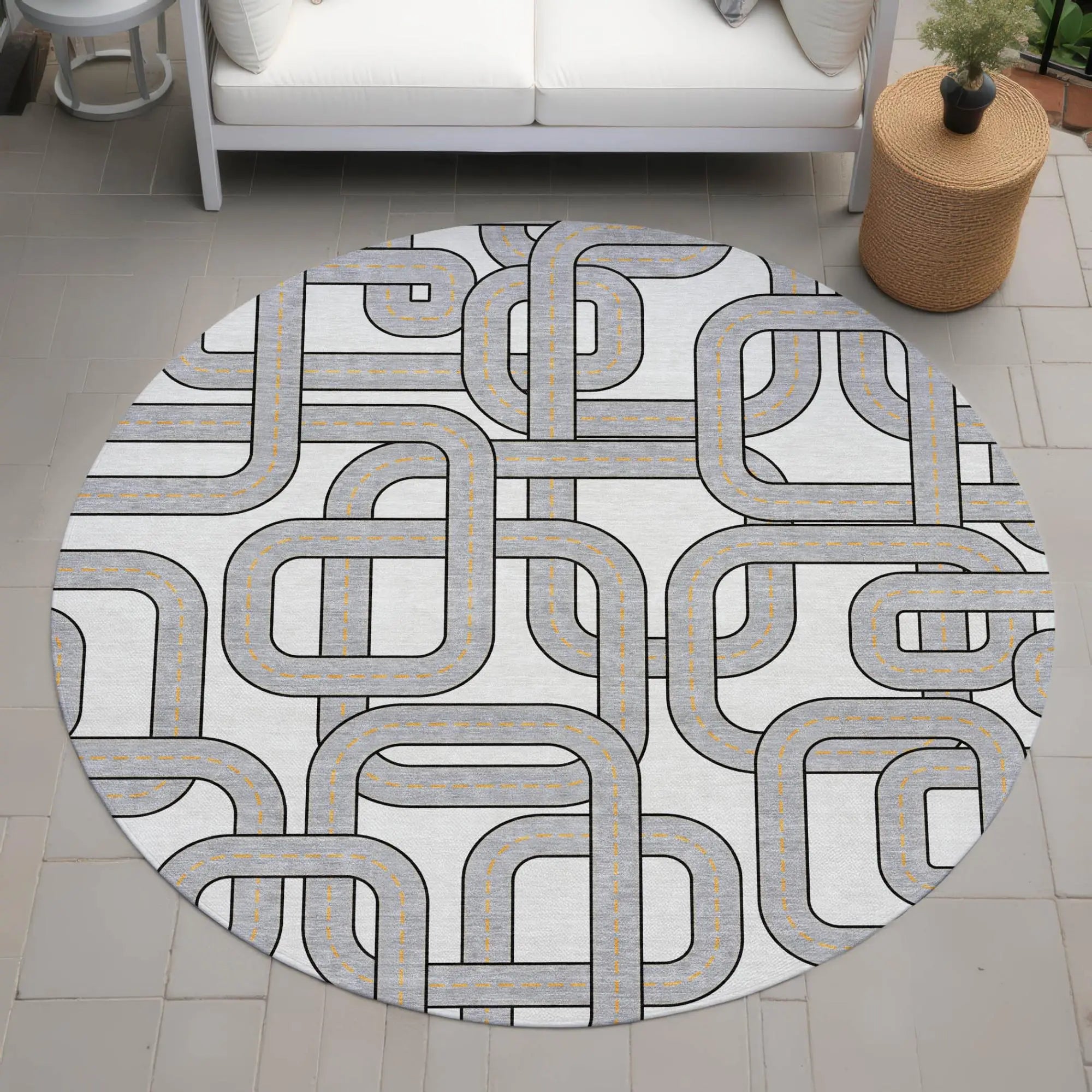 8' Ivory And Pewter Round Geometric Washable Indoor Outdoor Area Rug Homeroots Outdoor