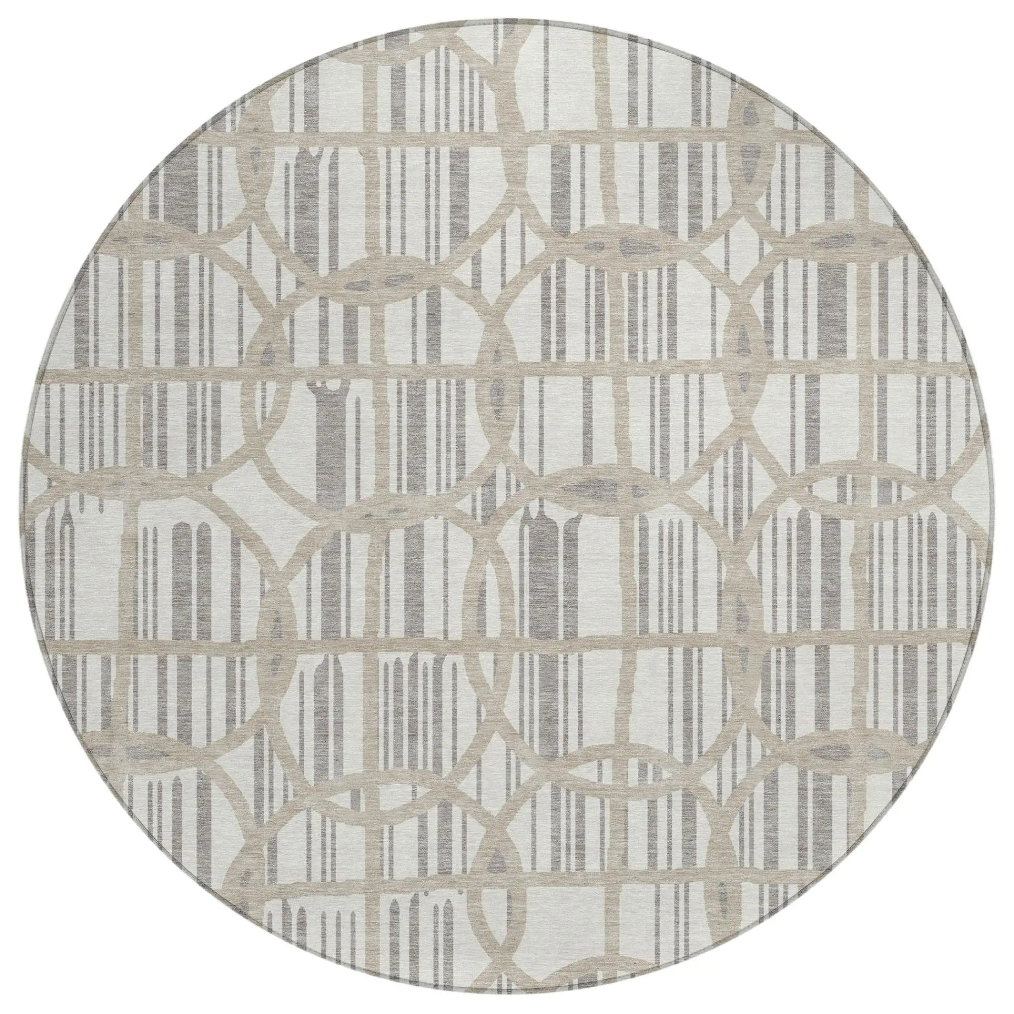 8' Ivory And Silver Round Geometric Washable Indoor Outdoor Area Rug Homeroots Outdoor