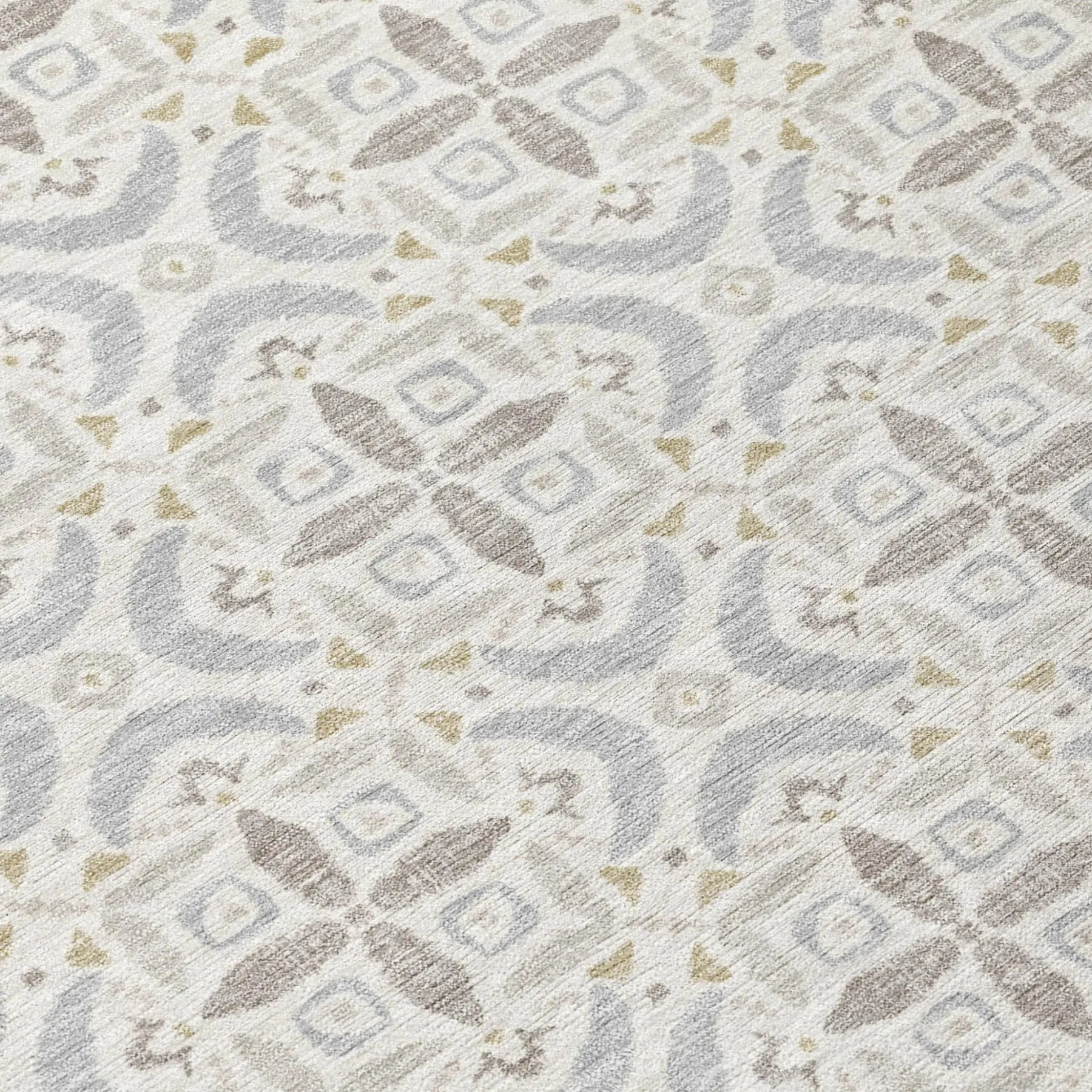 8' Ivory And Silver Round Geometric Washable Indoor Outdoor Area Rug Homeroots Outdoor