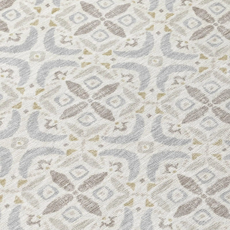 8' Ivory And Silver Round Geometric Washable Indoor Outdoor Area Rug Homeroots Outdoor