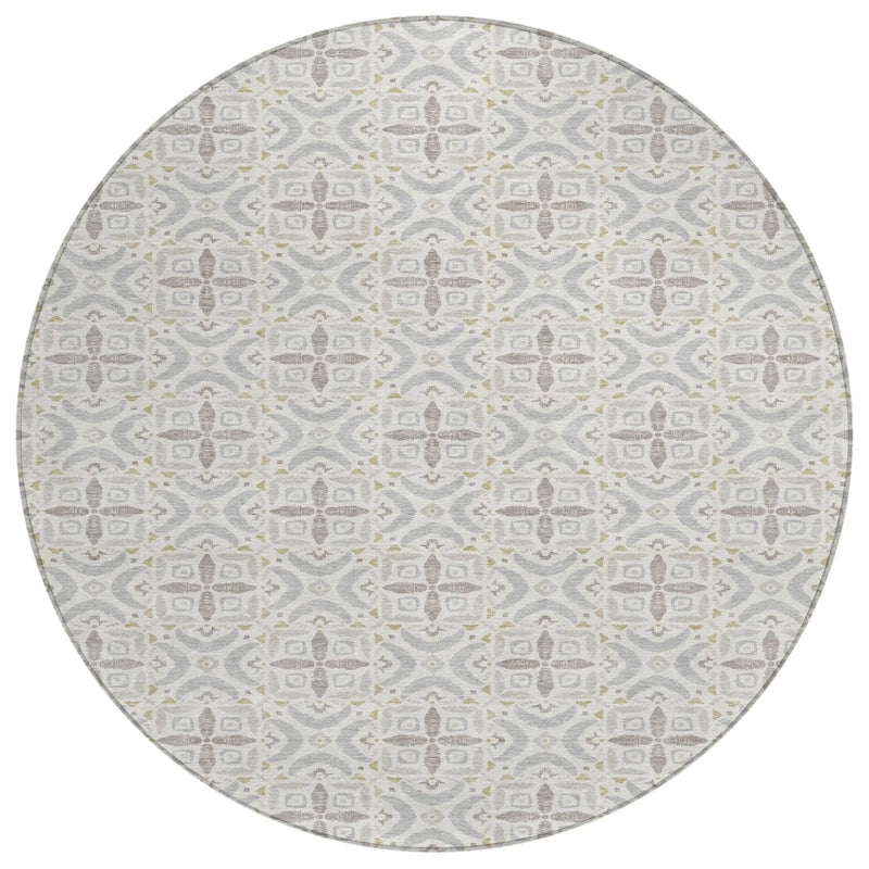 8' Ivory And Silver Round Geometric Washable Indoor Outdoor Area Rug Homeroots Outdoor