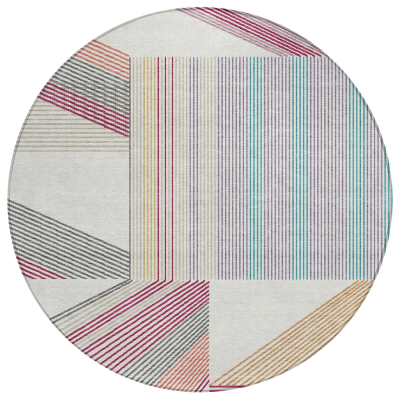 8' Ivory And Silver Round Geometric Washable Indoor Outdoor Area Rug Homeroots Outdoor
