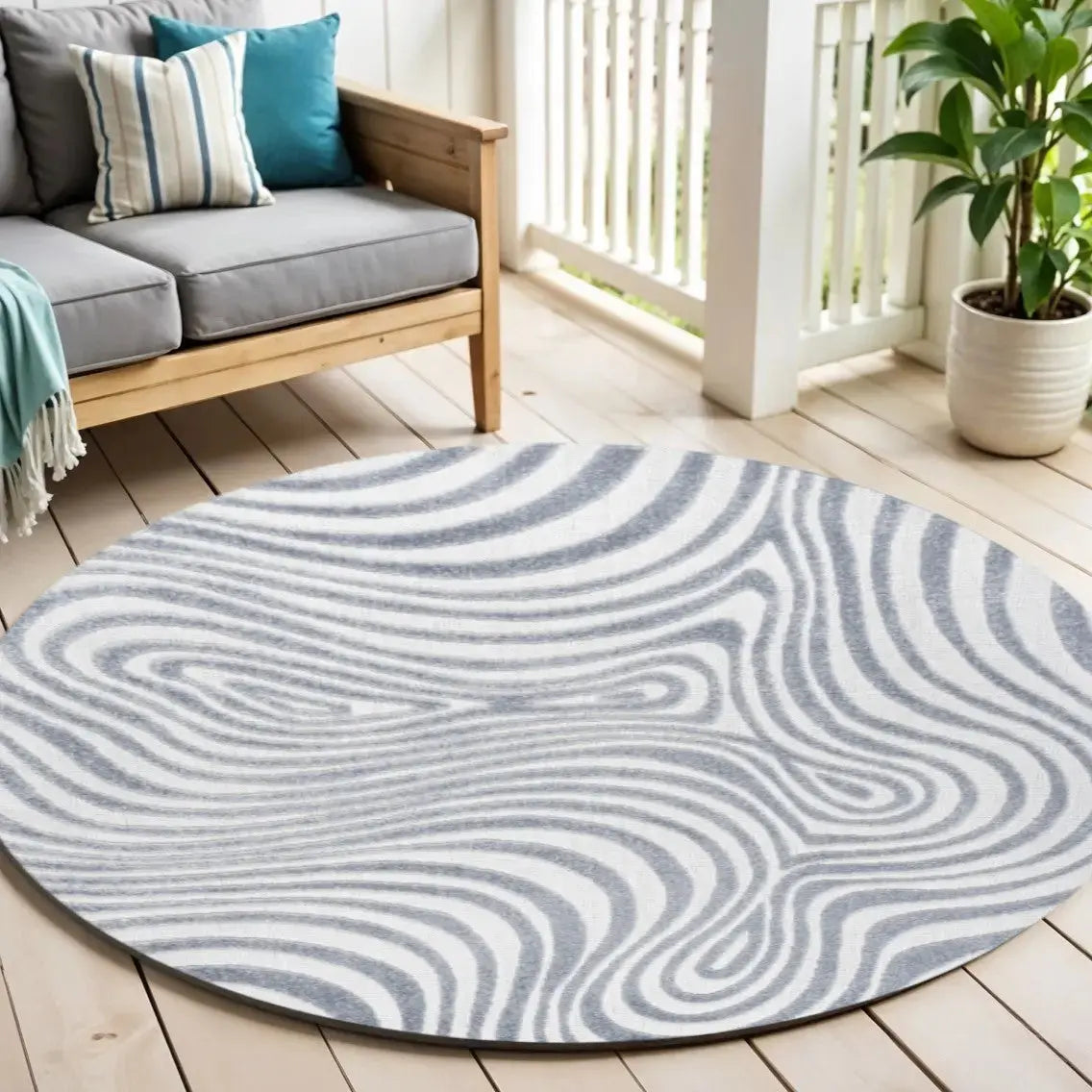 8' Light Blue And Ivory Round Abstract Indoor Outdoor Area Rug Homeroots Outdoor