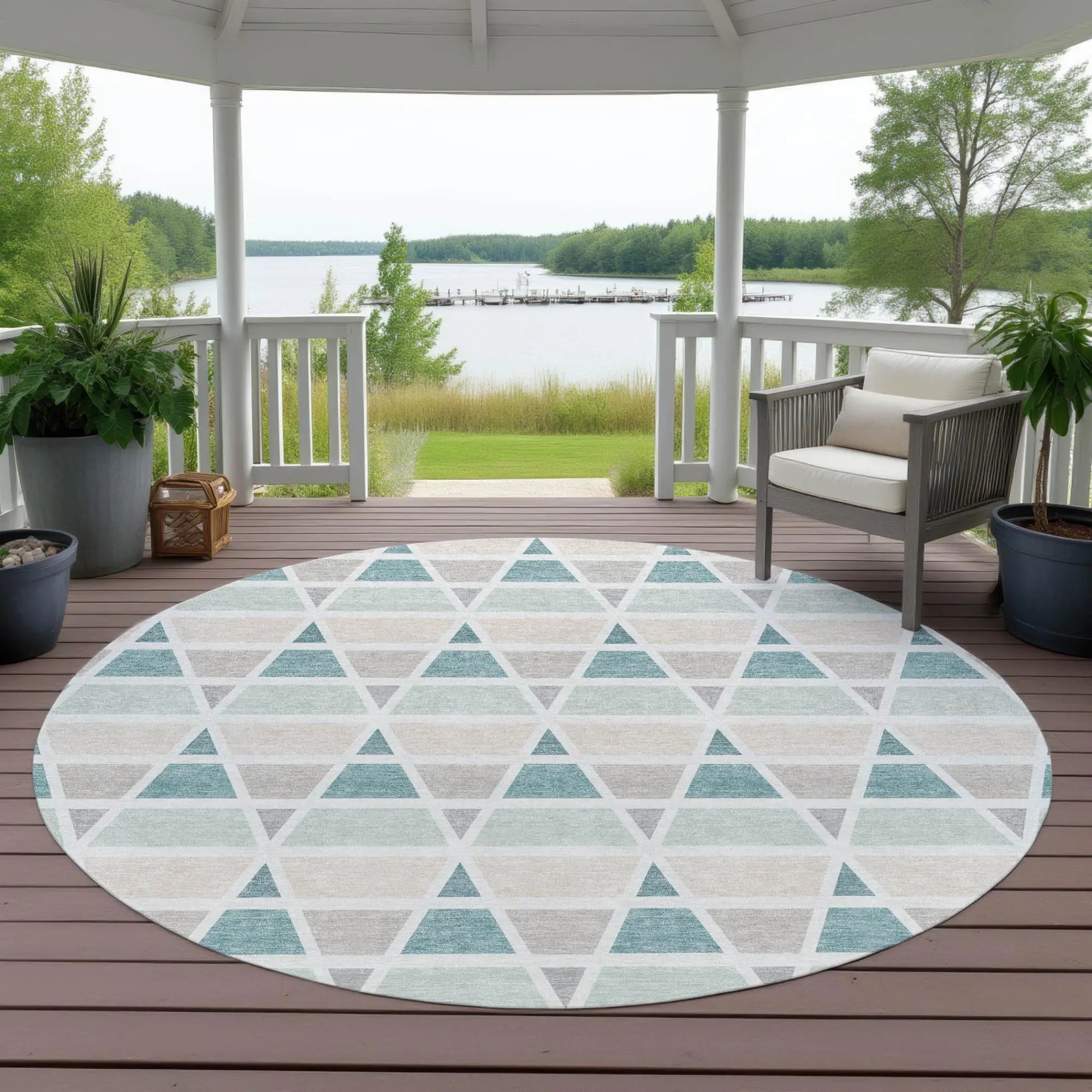 8' Mint Green And Green Round Geometric Washable Indoor Outdoor Area Rug Homeroots Outdoor