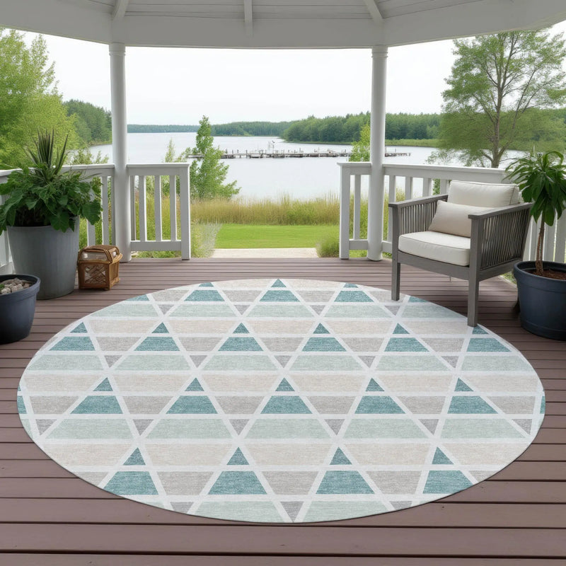 8' Mint Green And Green Round Geometric Washable Indoor Outdoor Area Rug Homeroots Outdoor