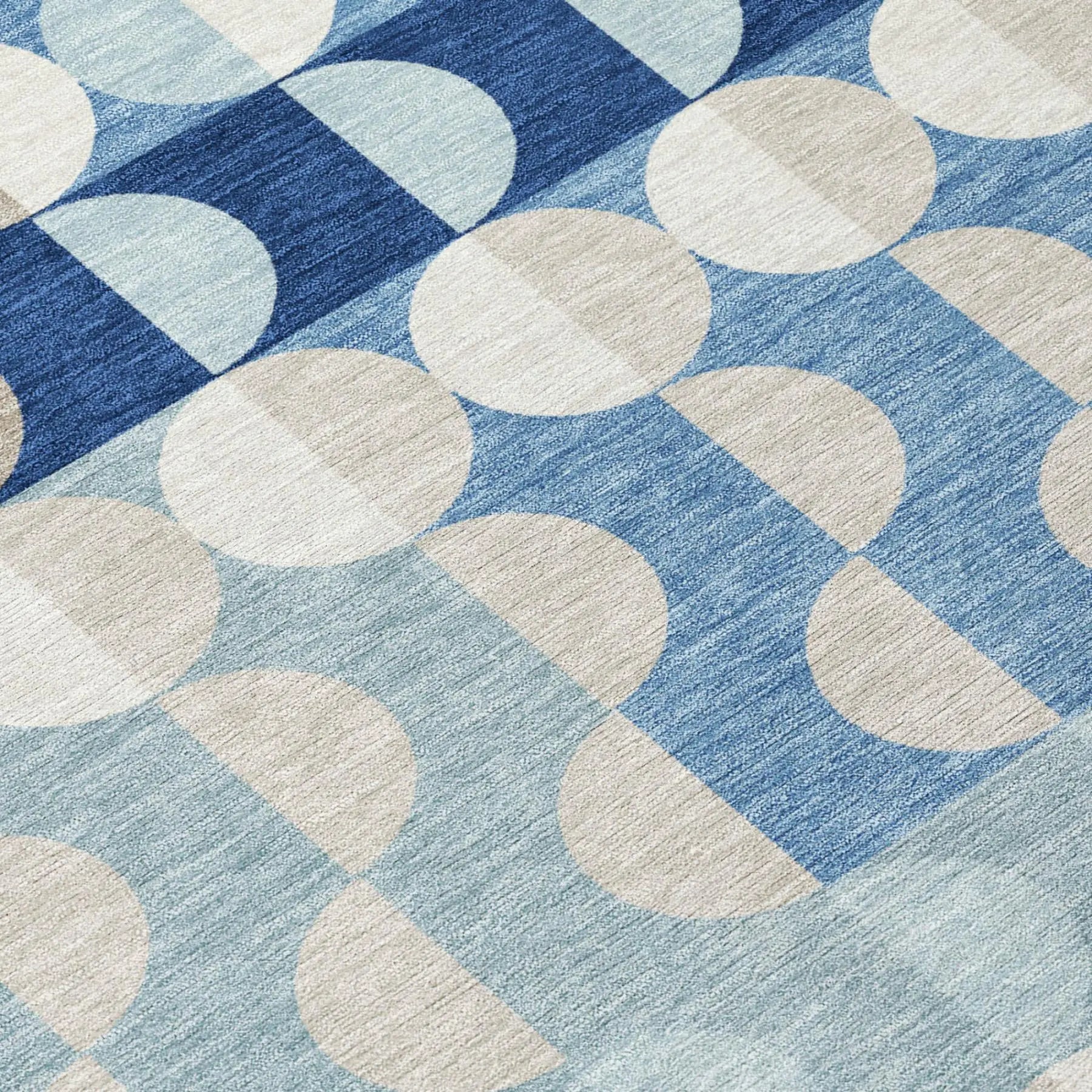 8' Navy Blue And Blue Round Geometric Washable Indoor Outdoor Area Rug Homeroots Outdoor
