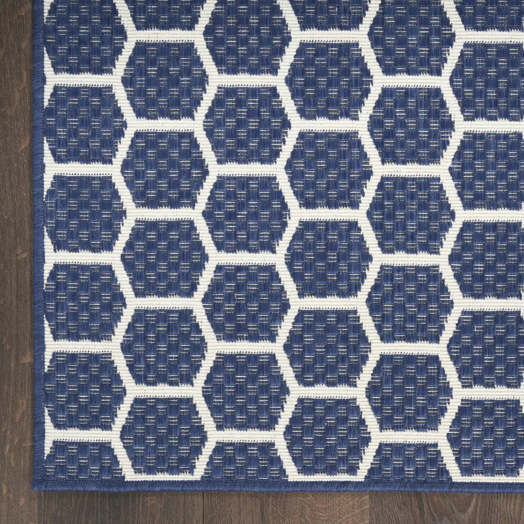 8' Navy Blue And Ivory Geometric Indoor Outdoor Runner Rug Homeroots Outdoor