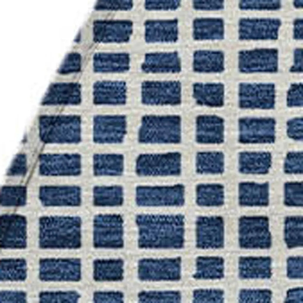 8' Navy Blue And Ivory Round Striped Washable Indoor Outdoor Area Rug Homeroots Outdoor