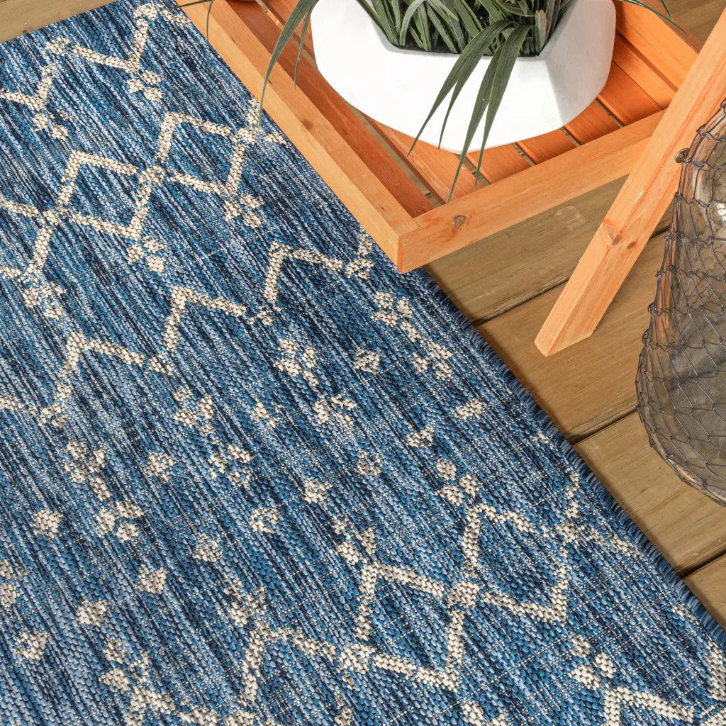 8' Navy Blue And Light Gray Round Trellis Indoor Outdoor Area Rug Homeroots Outdoor