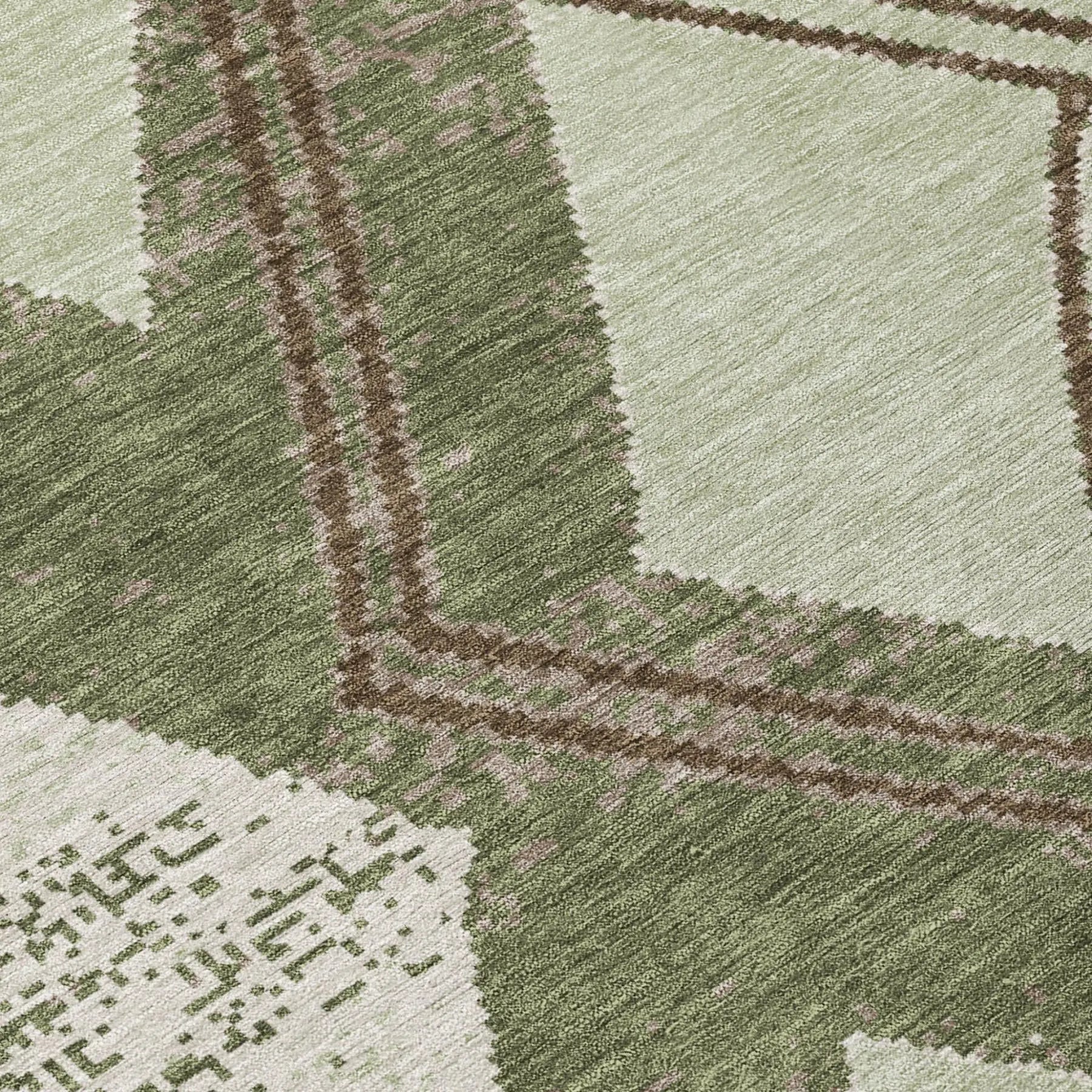 8' Olive Green And Beige Round Geometric Washable Indoor Outdoor Area Rug Homeroots Outdoor