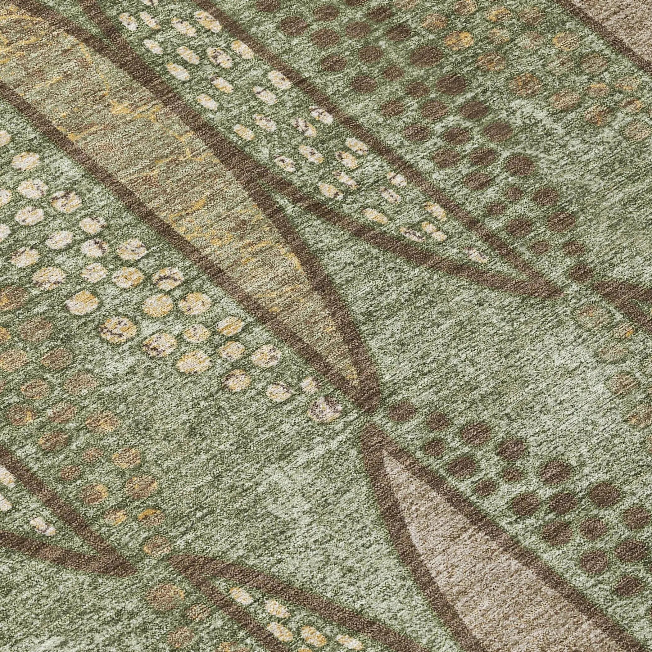 8' Olive Green And Linen Round Geometric Washable Indoor Outdoor Area Rug Homeroots Outdoor