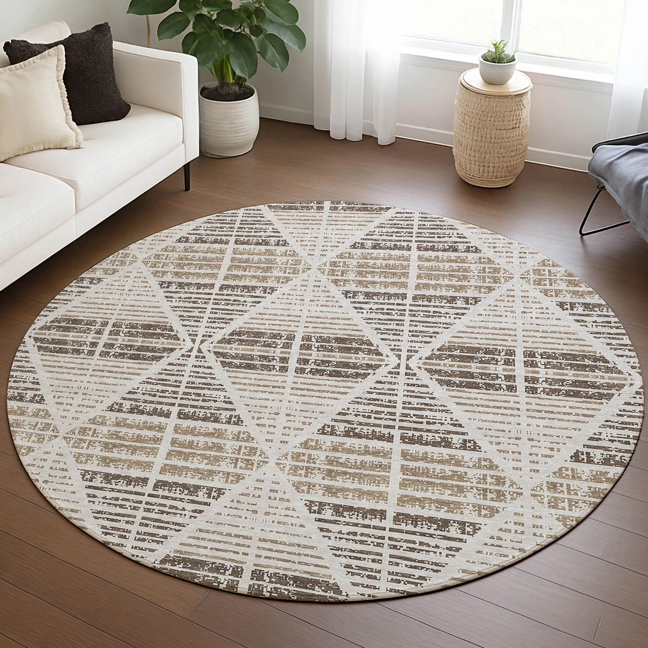 8' Pearl And Navy Blue Round Geometric Washable Indoor Outdoor Area Rug Homeroots Outdoor
