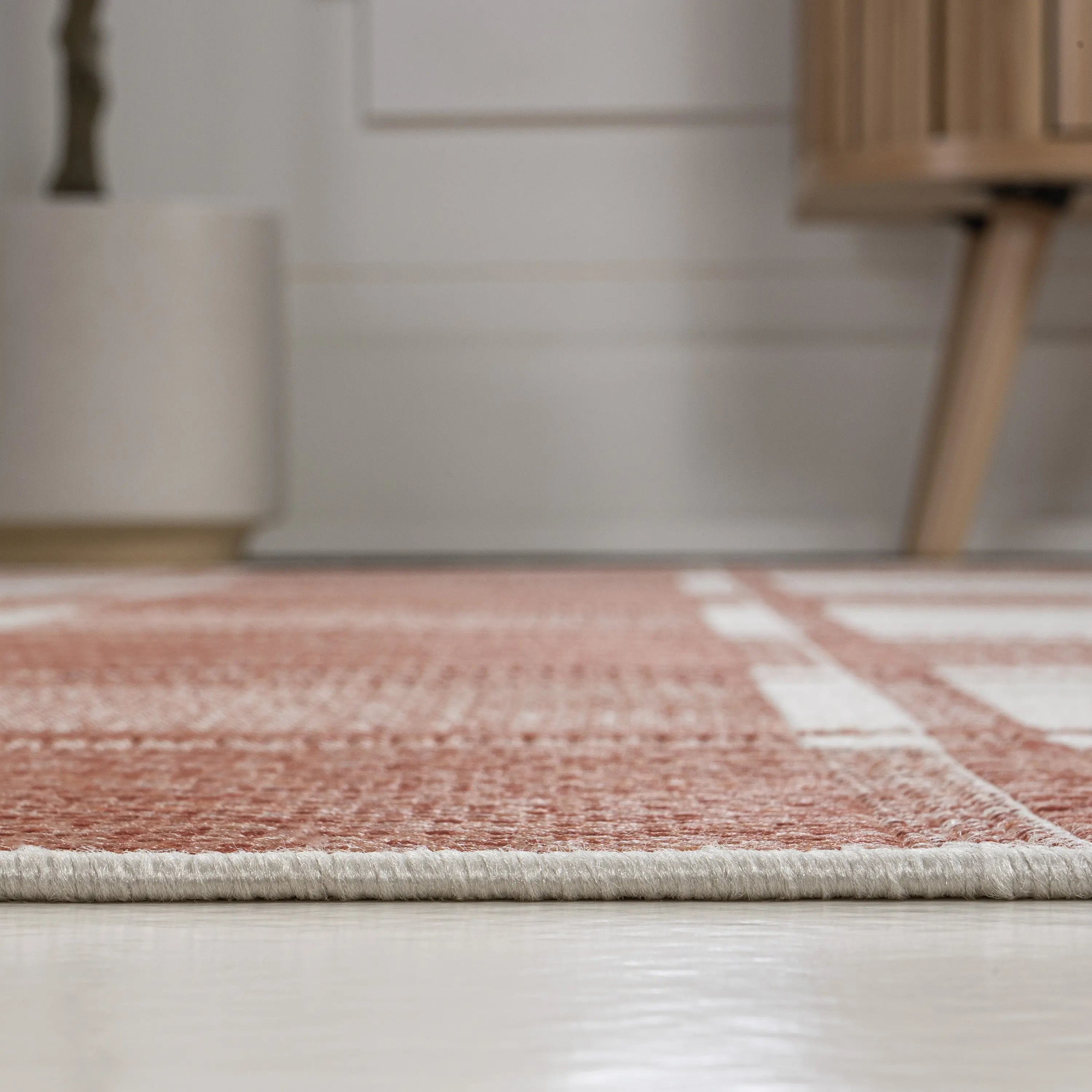 8' Salmon And Cream Gingham Indoor Outdoor Runner Rug Homeroots Outdoor