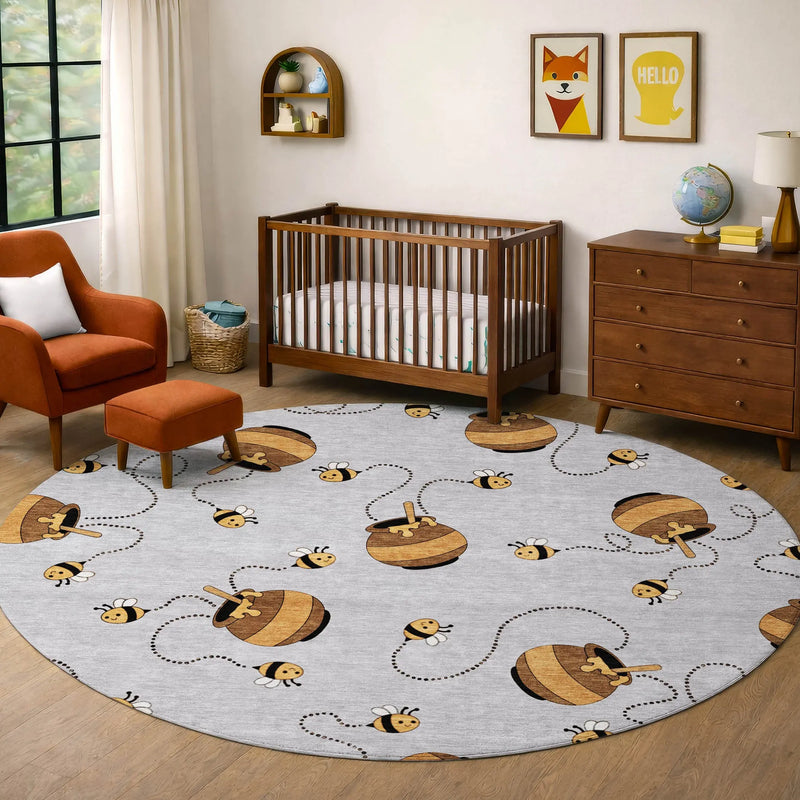 8' Silver And Beige Round Geometric Washable Indoor Outdoor Area Rug Homeroots Outdoor