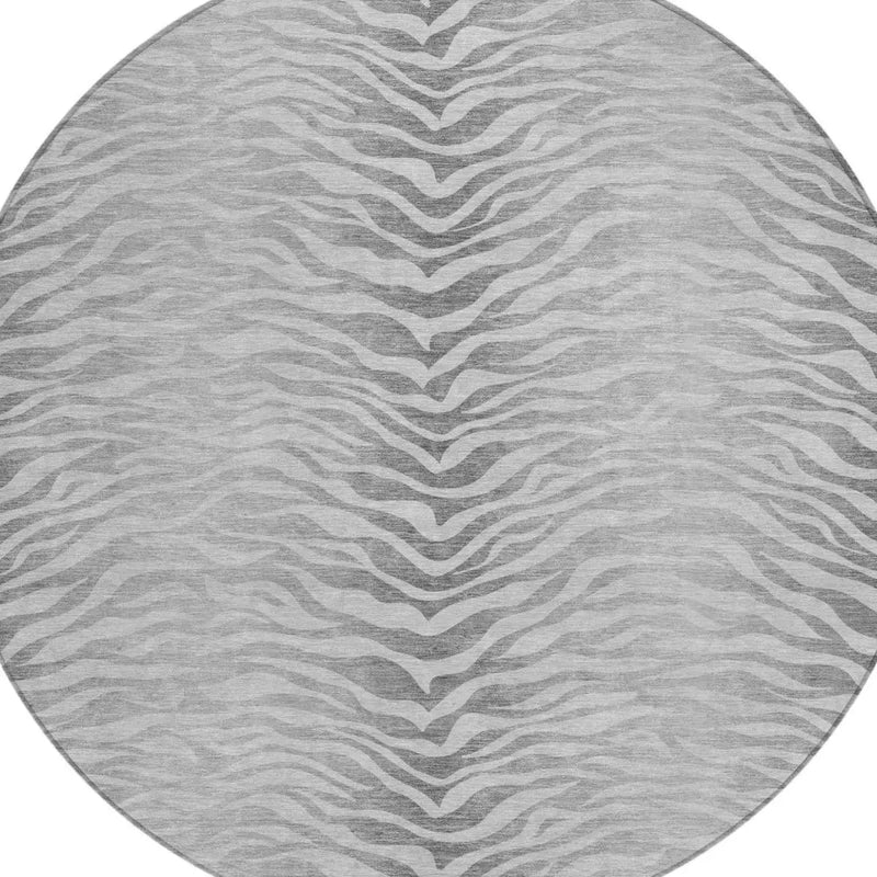 8' Silver And Gray Round Animal Print Washable Indoor Outdoor Area Rug Homeroots Outdoor