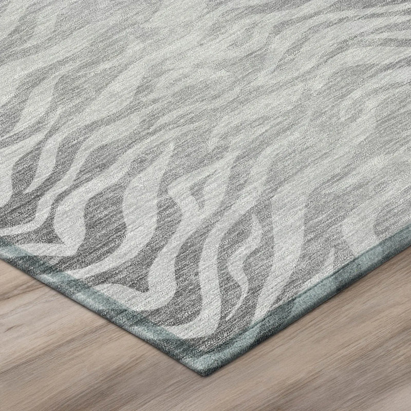 8' Silver And Gray Round Animal Print Washable Indoor Outdoor Area Rug Homeroots Outdoor