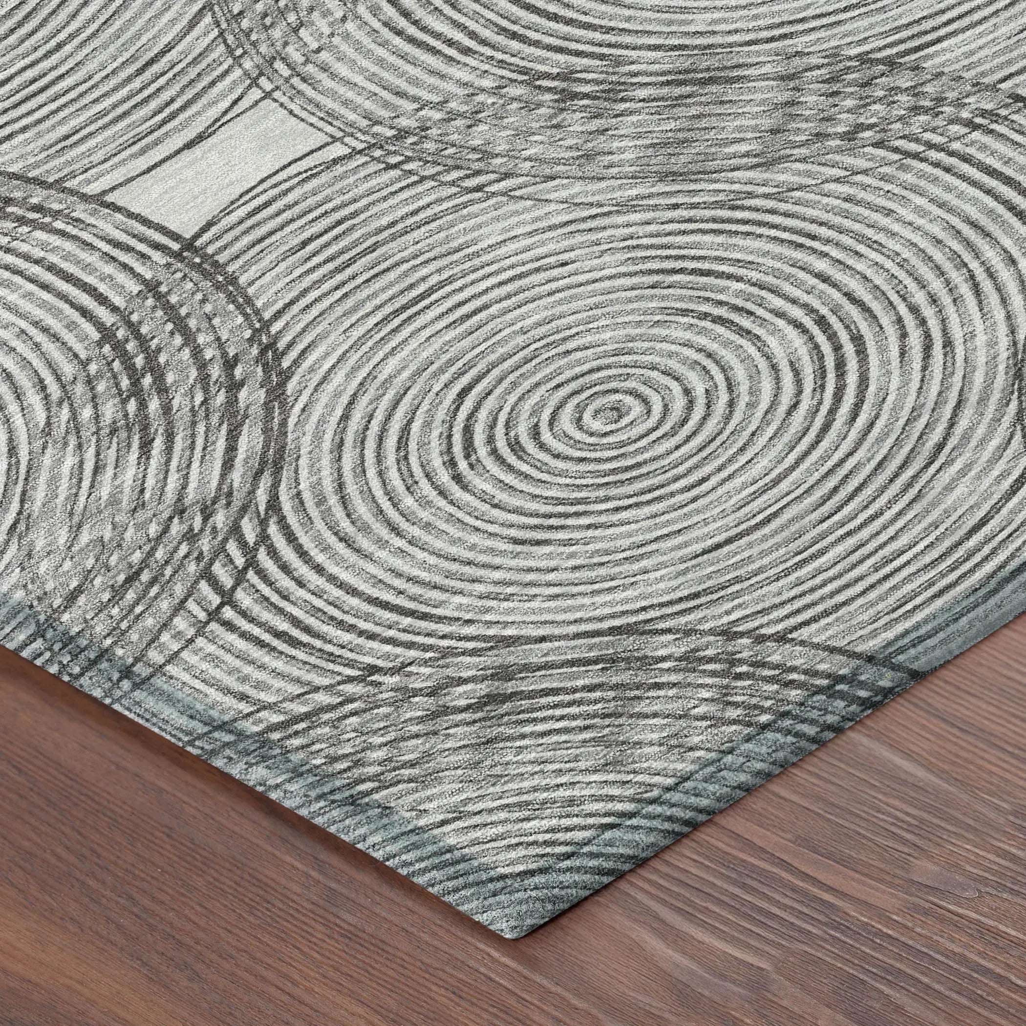 8' Silver And Ivory Round Geometric Washable Indoor Outdoor Area Rug Homeroots Outdoor