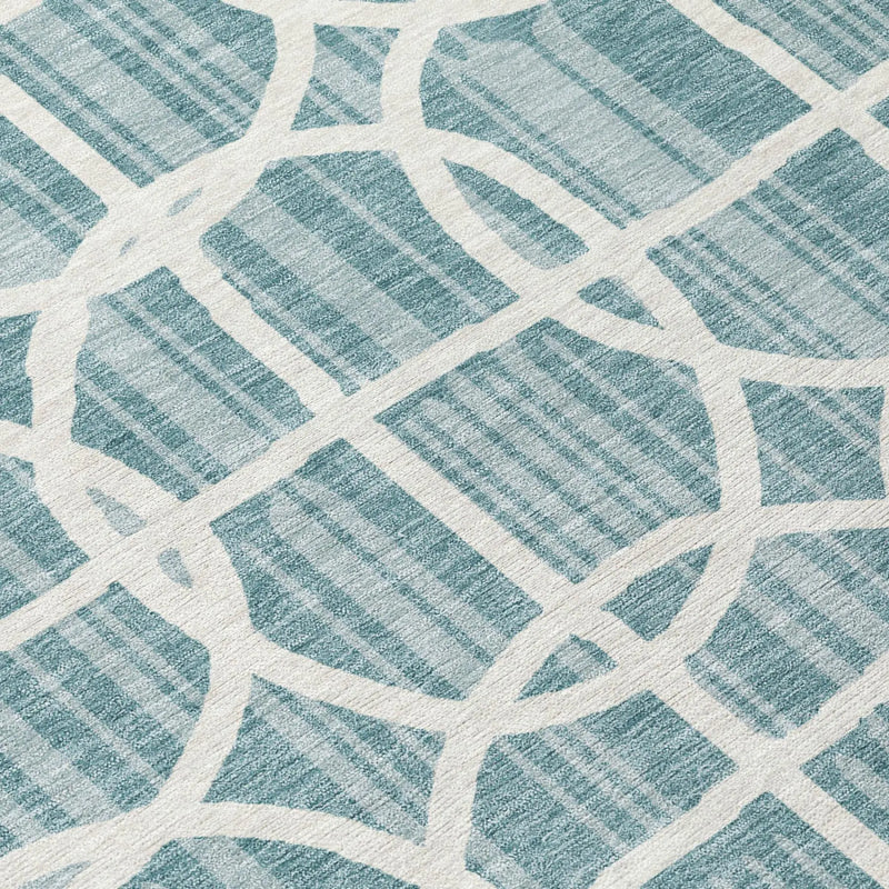 8' Teal Blue And Blue Round Geometric Washable Indoor Outdoor Area Rug Homeroots Outdoor