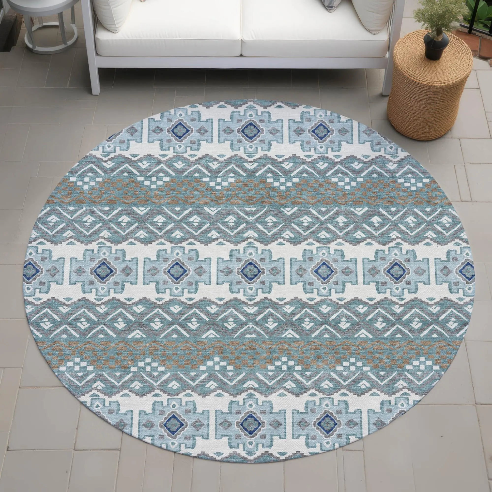 8' Teal Blue And Pewter Round Striped Washable Indoor Outdoor Area Rug Homeroots Outdoor