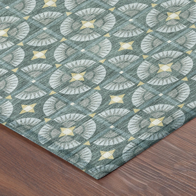 8' Teal Blue And Sky Blue Round Geometric Washable Indoor Outdoor Area Rug Homeroots Outdoor