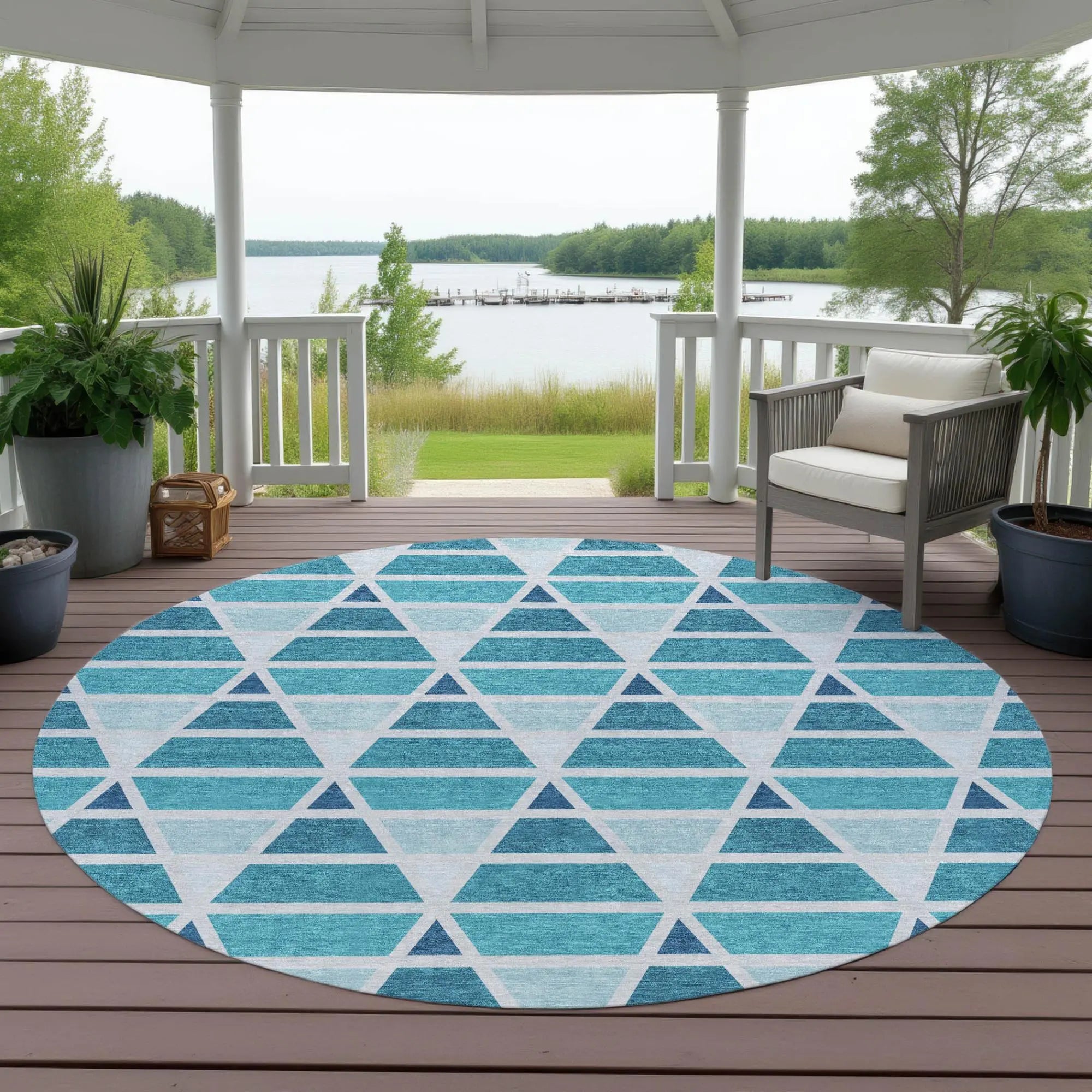 8' Teal Blue And Turquoise Round Geometric Washable Indoor Outdoor Area Rug Homeroots Outdoor