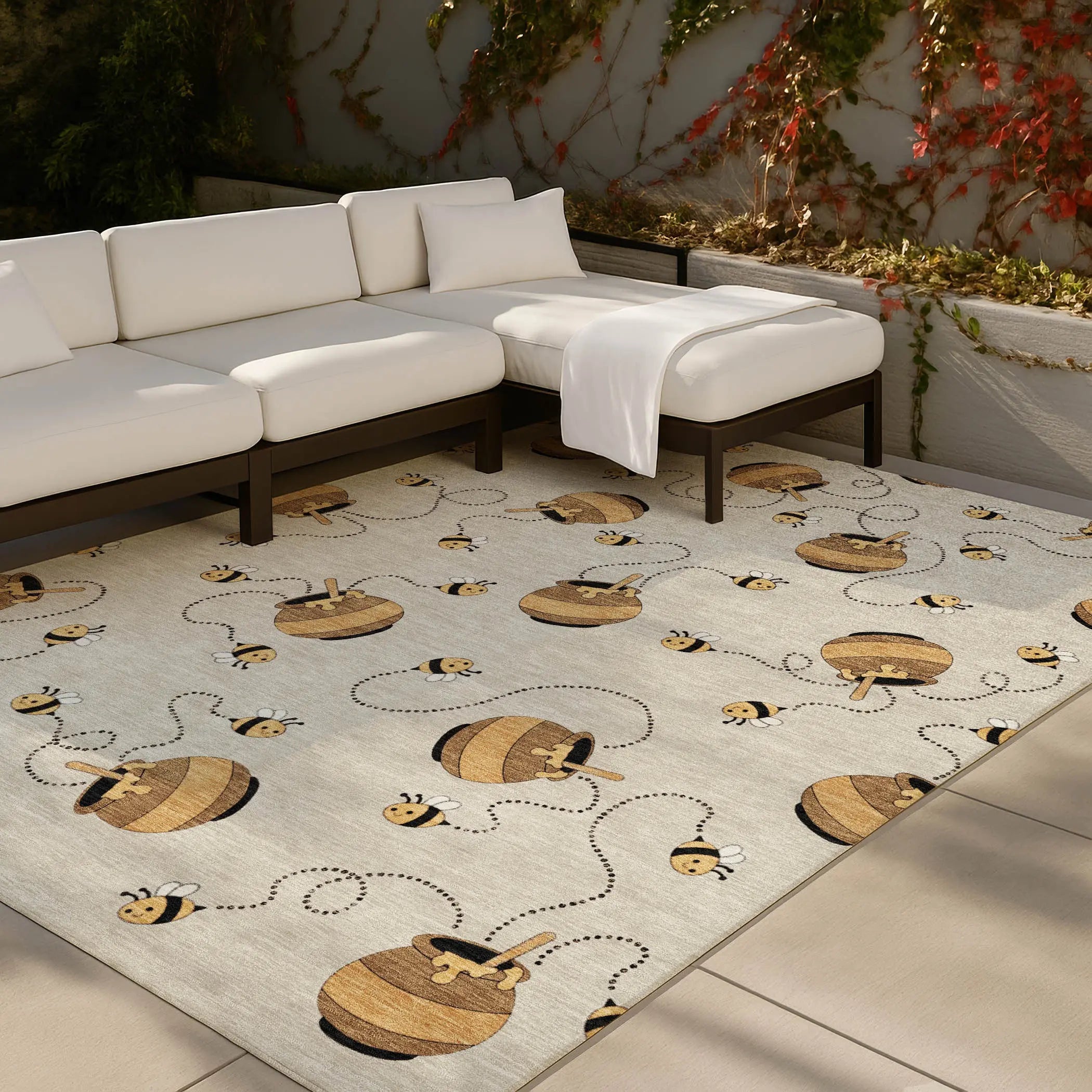 8' X 10' Beige And Ivory Geometric Washable Indoor Outdoor Area Rug Homeroots Outdoor