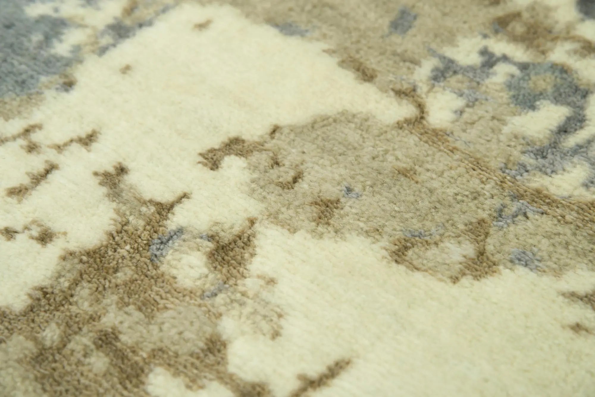 8' X 10' Beige Gray And Ivory New Zealand Lambs Wool Abstract Hand Carved Handmade Area Rug Homeroots Home Decor