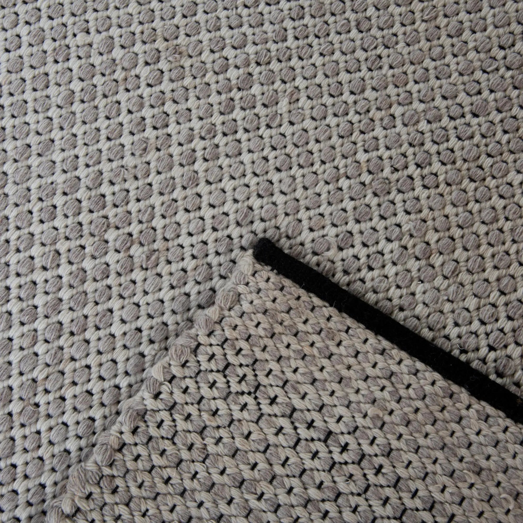 8' X 10' Beige Ivory And Black Geometric Hand Woven Area Rug With UV Protection Homeroots Home Decor