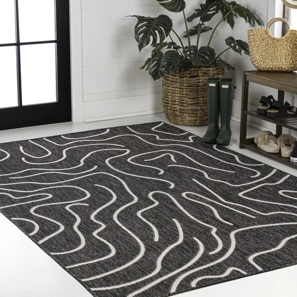 8' X 10' Black And Cream Abstract Indoor Outdoor Area Rug Homeroots Outdoor