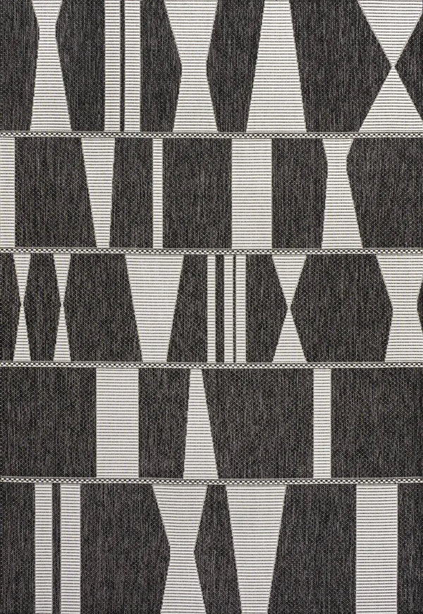 8' X 10' Black And Cream Geometric Indoor Outdoor Area Rug Homeroots Outdoor