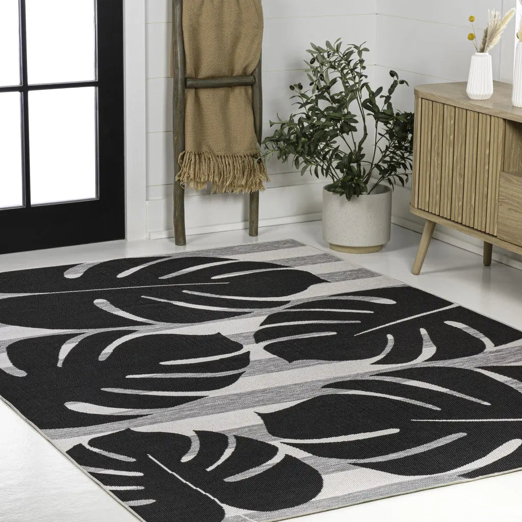 8' X 10' Black And Gray Floral Indoor Outdoor Area Rug Homeroots Outdoor