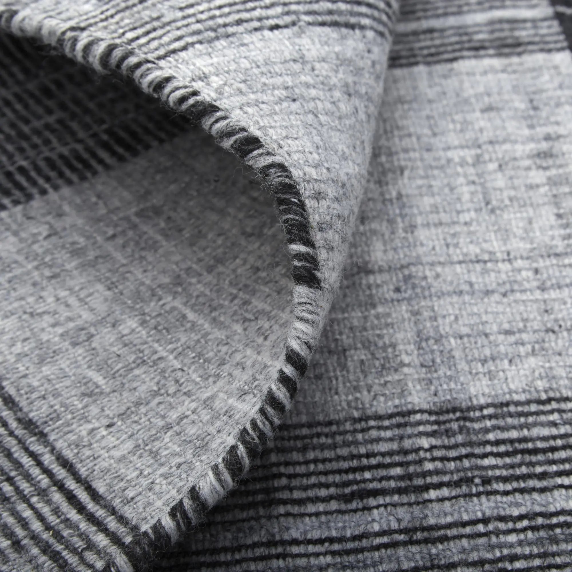 8' X 10' Black And Gray Plaid Hand Loomed Area Rug Homeroots Home Decor
