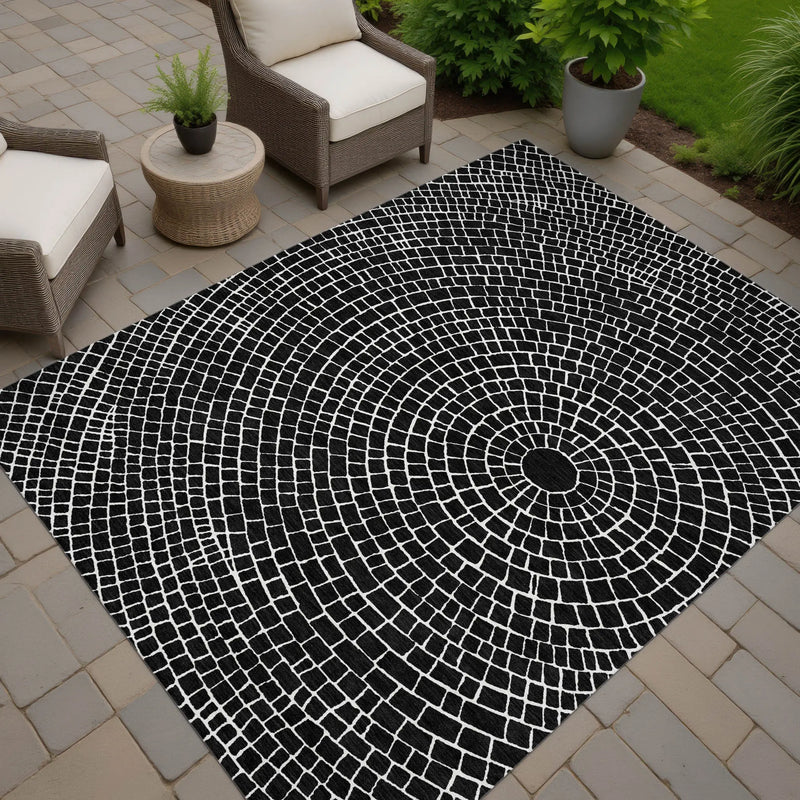 8' X 10' Black And Ivory Geometric Washable Indoor Outdoor Area Rug Homeroots Outdoor