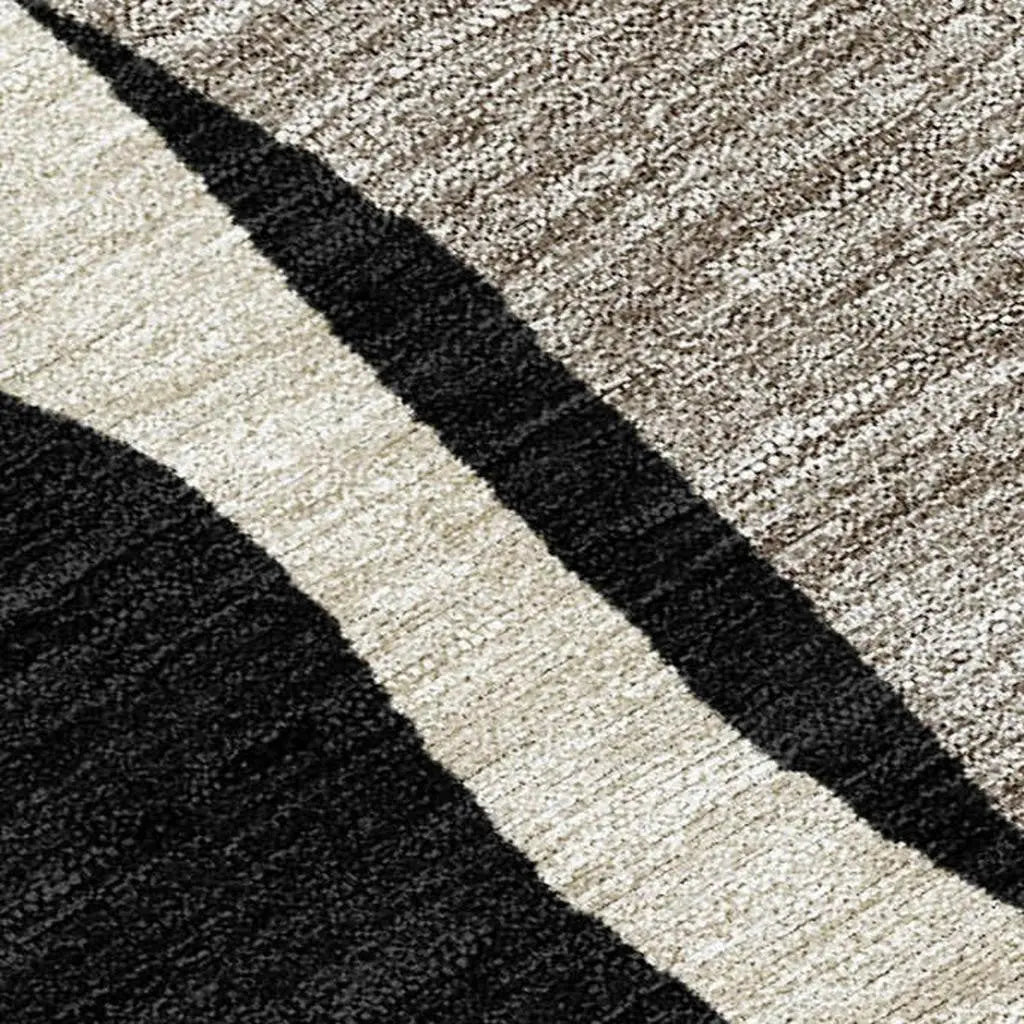 8' X 10' Black And Ivory Geometric Washable Indoor Outdoor Area Rug Homeroots Outdoor
