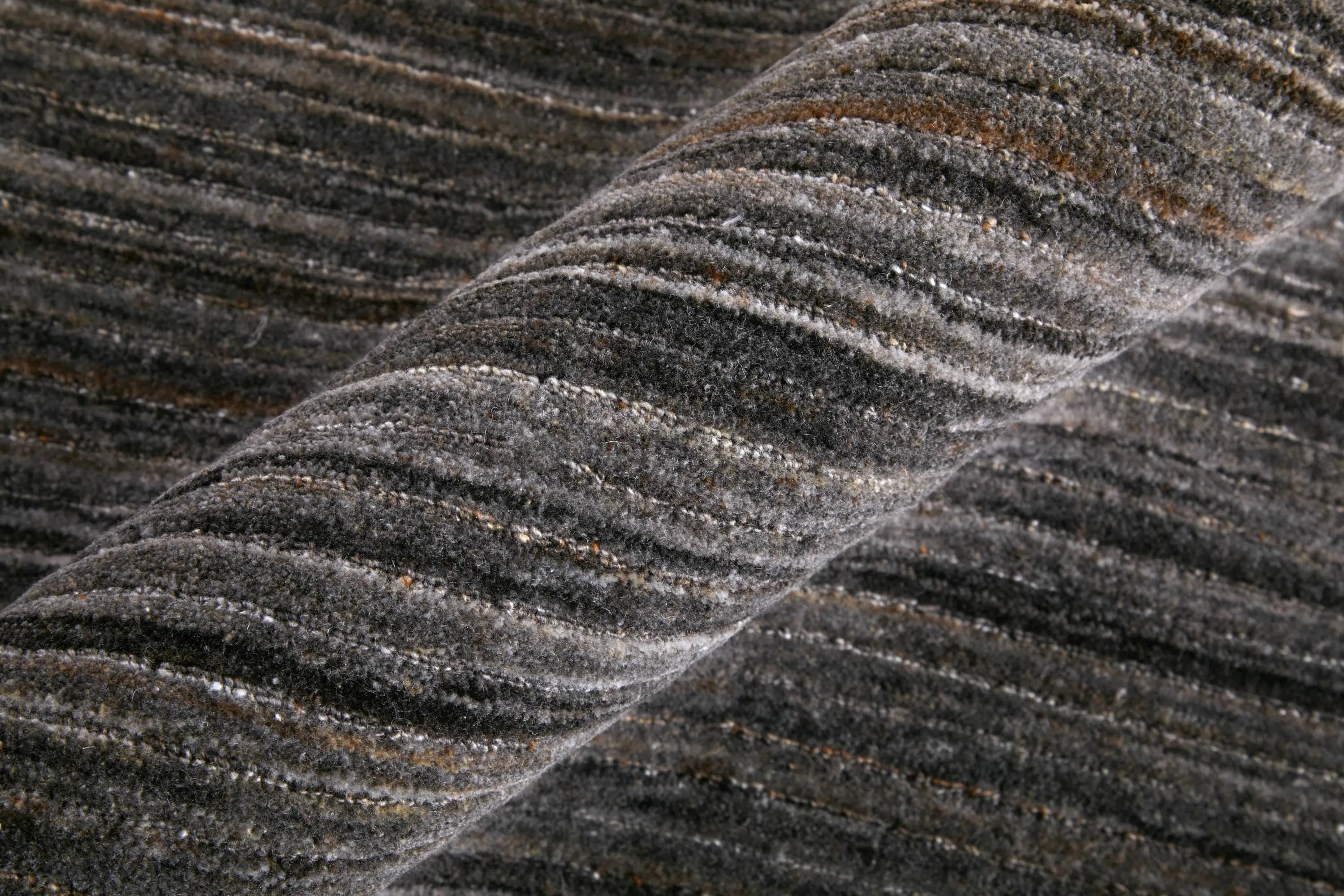 8' X 10' Black Gray And Brown Hand Woven Distressed Area Rug Homeroots Outdoor