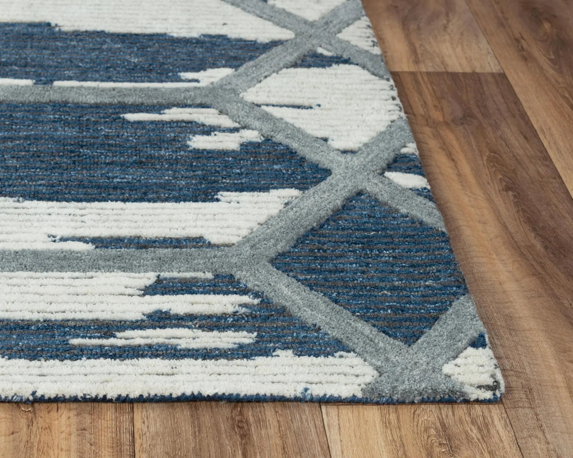 8' X 10' Blue And Ivory Geometric Hand Tufted Area Rug Homeroots Home Decor