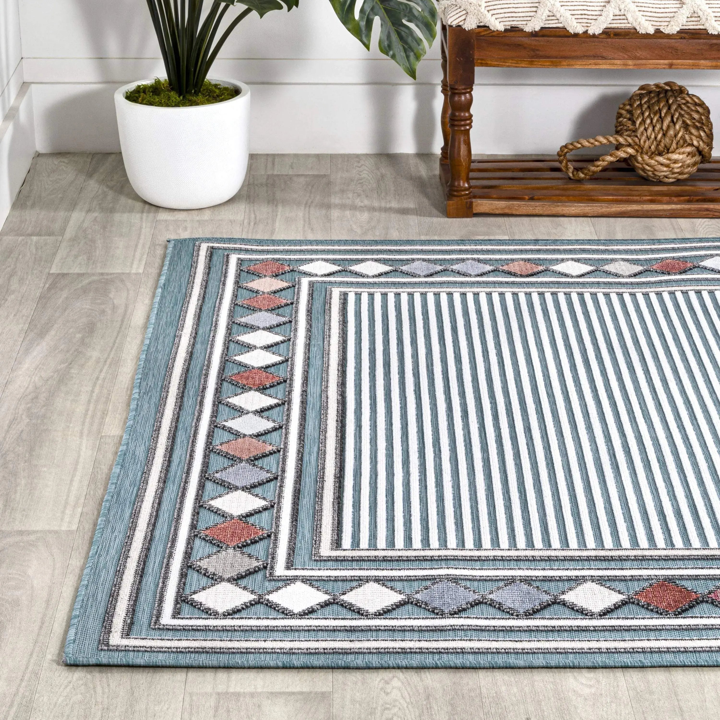 8' X 10' Blue And Ivory Geometric Indoor Outdoor Area Rug Homeroots Outdoor