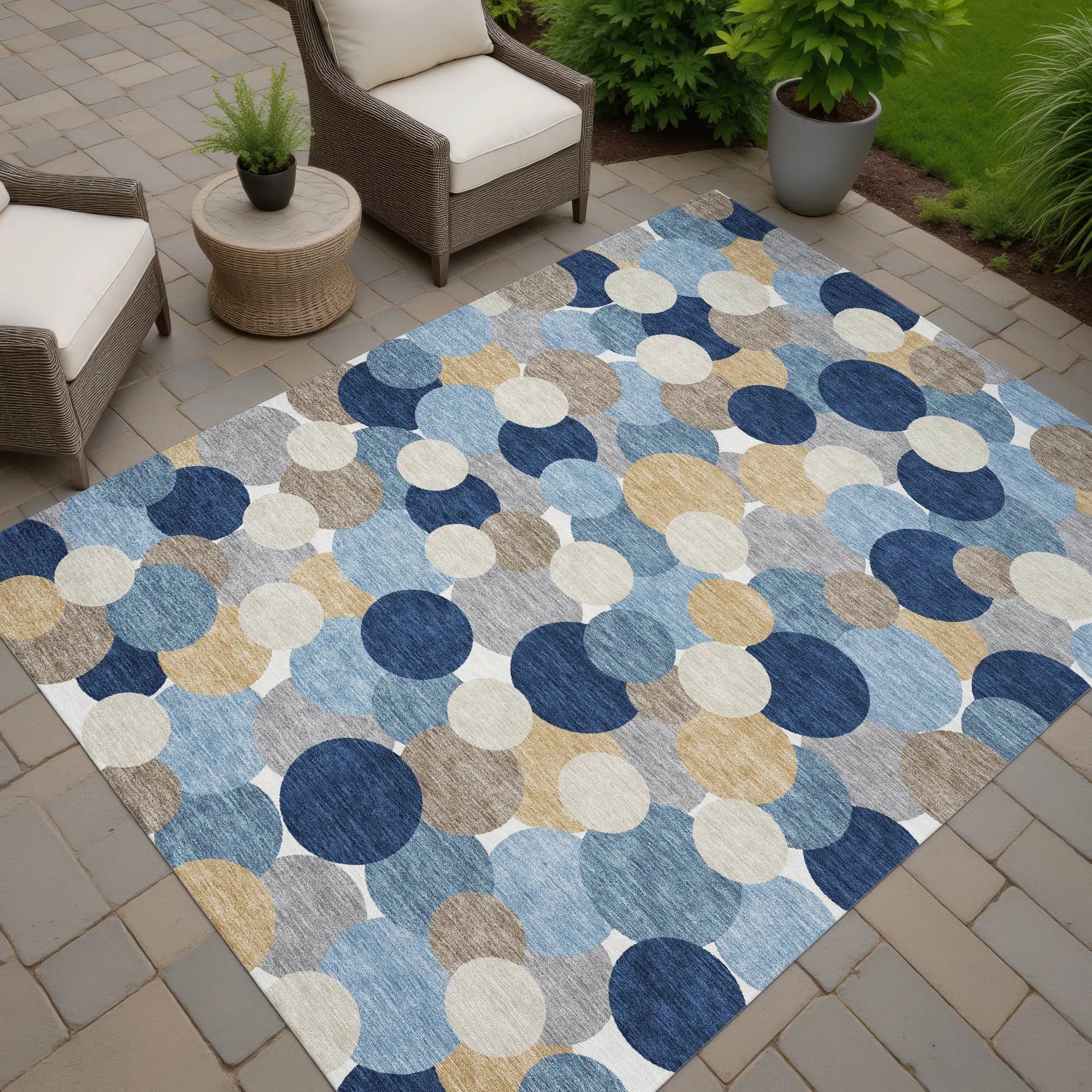 8' X 10' Blue And Navy Blue Geometric Washable Indoor Outdoor Area Rug Homeroots Outdoor