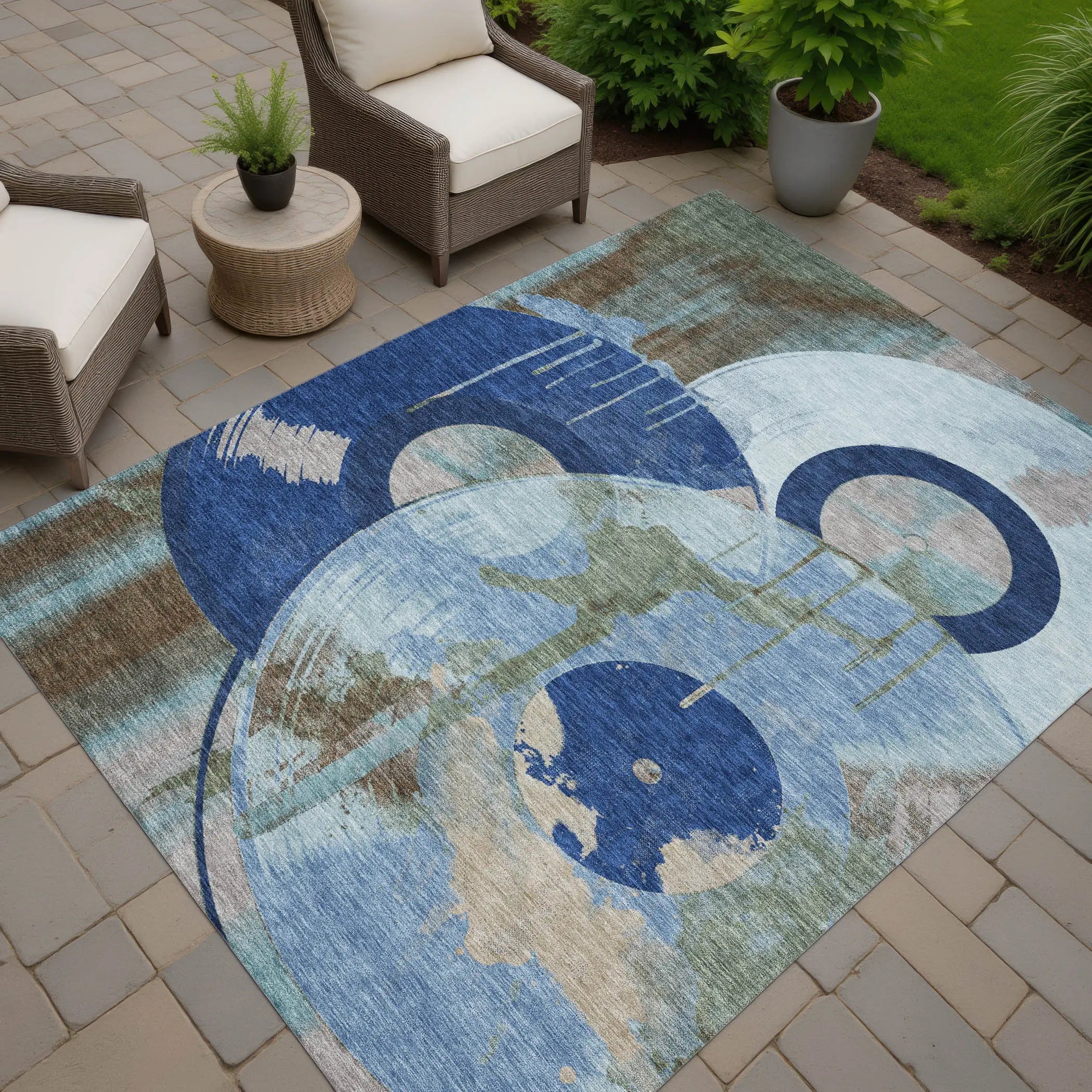 8' X 10' Blue And Navy Blue Geometric Washable Indoor Outdoor Area Rug Homeroots Outdoor