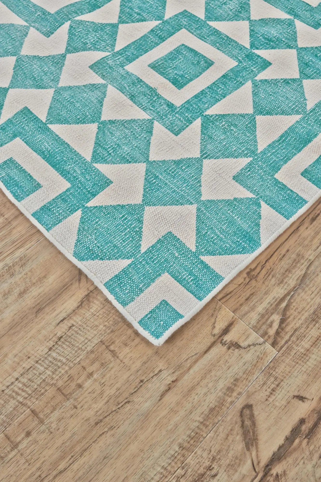 8' X 10' Blue And White Geometric Hand Woven Area Rug Homeroots Home Decor