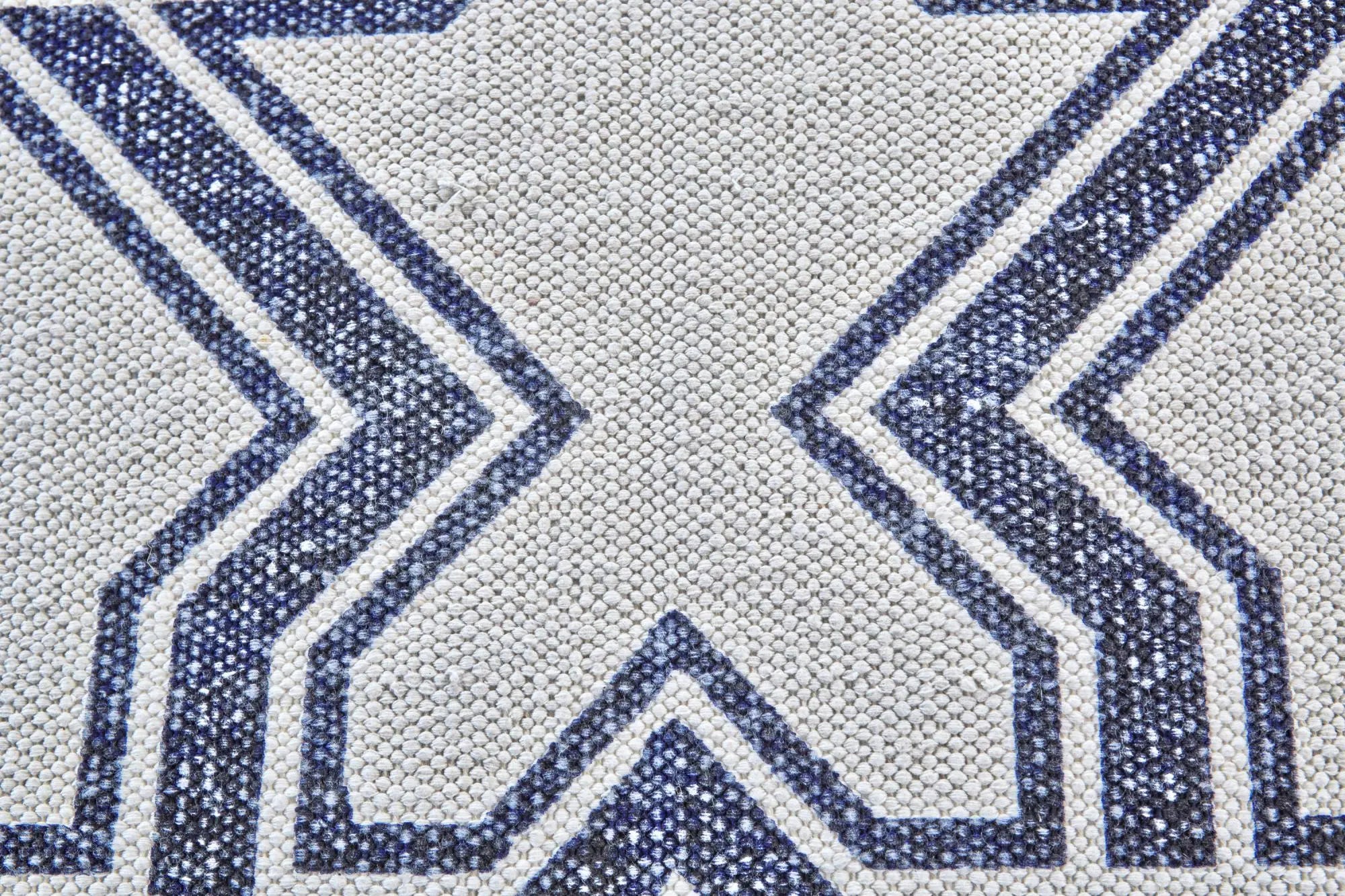 8' X 10' Blue And White Geometric Hand Woven Area Rug Homeroots Home Decor