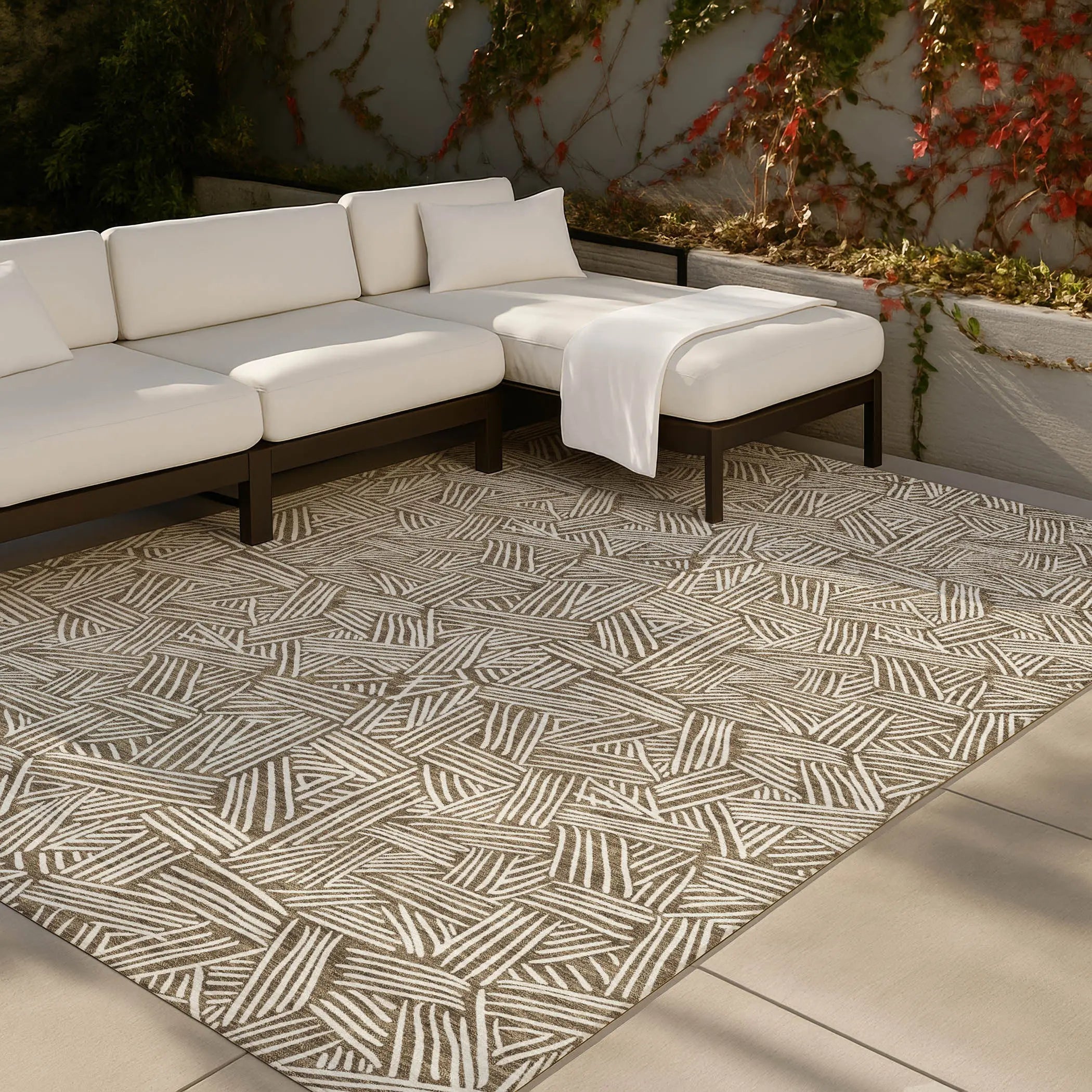 8' X 10' Brown And Ivory Geometric Washable Indoor Outdoor Area Rug Homeroots Outdoor