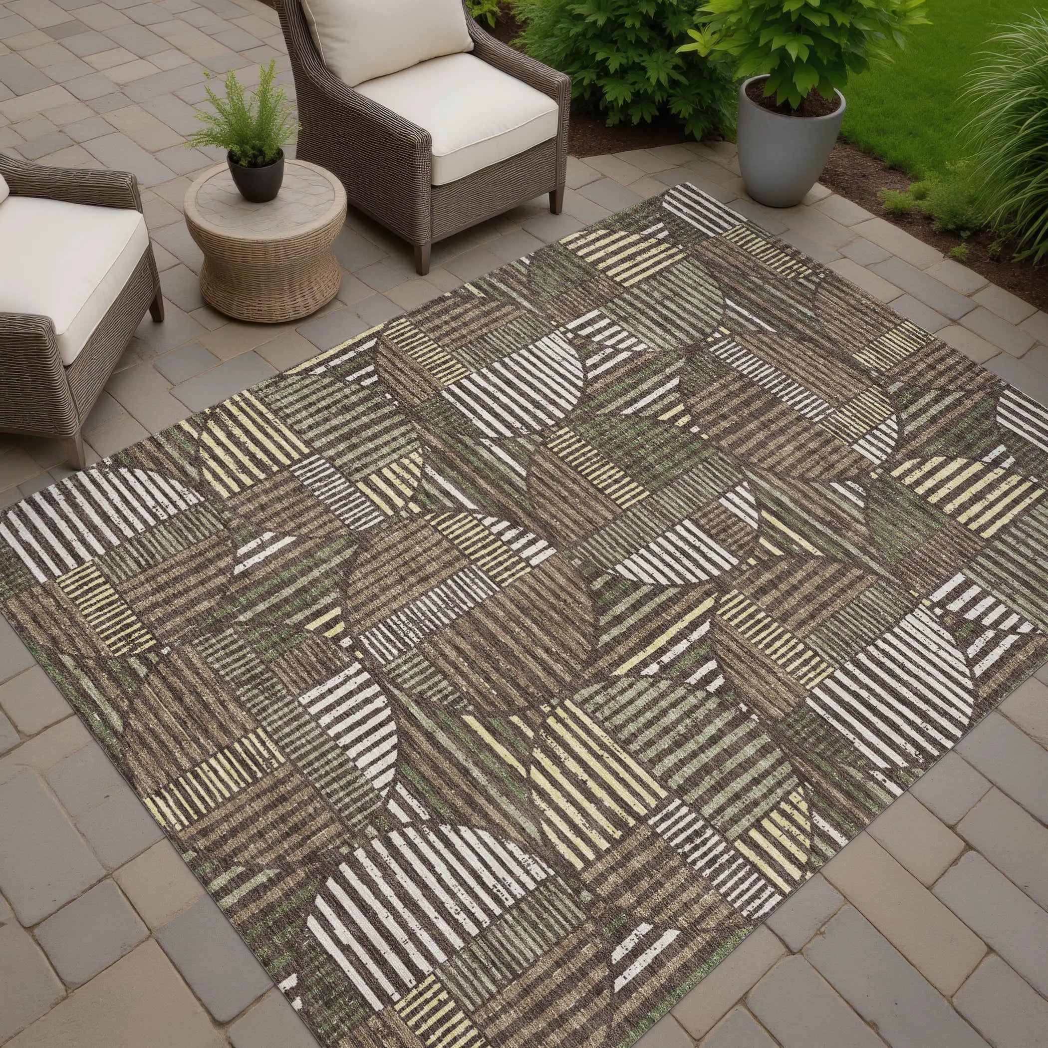8' X 10' Brown And Linen Geometric Washable Indoor Outdoor Area Rug Homeroots Outdoor