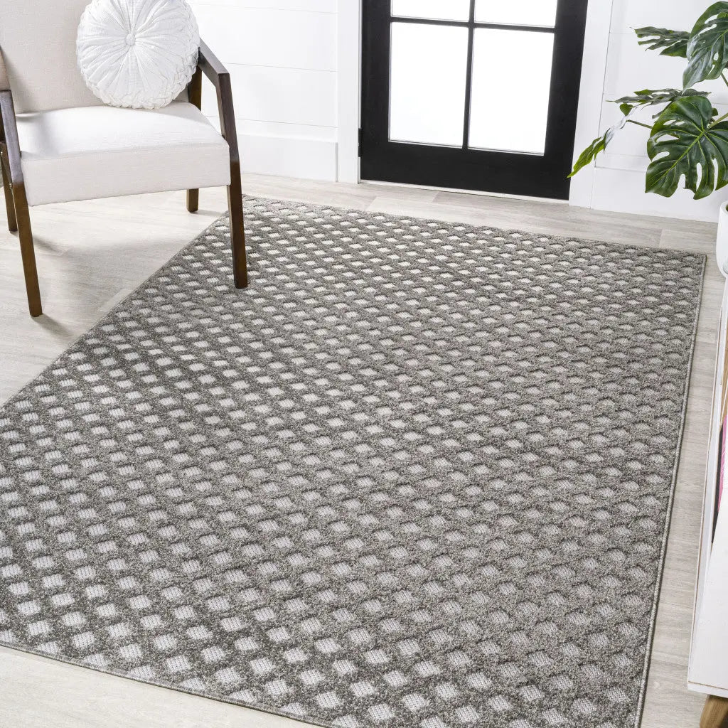 8' X 10' Dark Gray And Ivory Trellis Indoor Outdoor Area Rug - GreatEagleInc