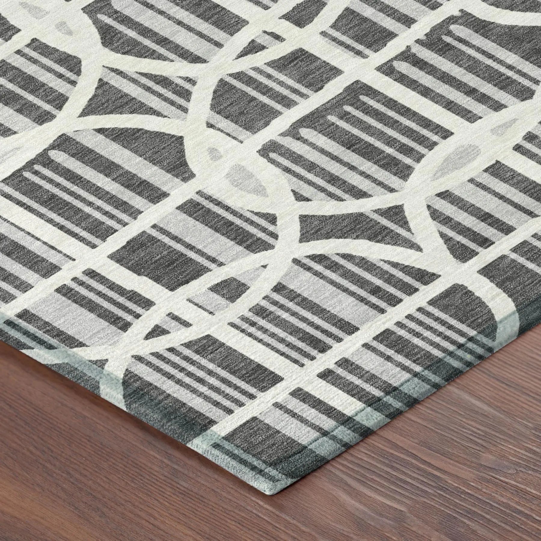 8' X 10' Graphite And Gray Geometric Washable Indoor Outdoor Area Rug Homeroots Outdoor