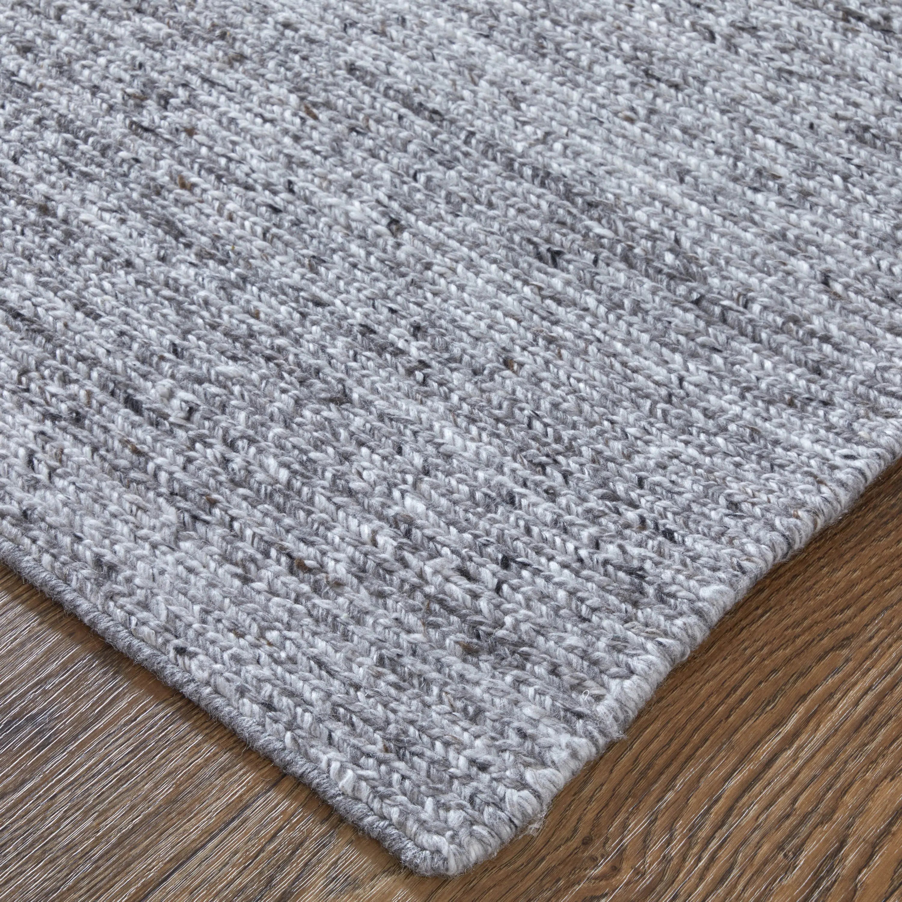 8' X 10' Gray And Ivory Handmade Indoor Outdoor Area Rug Homeroots Outdoor