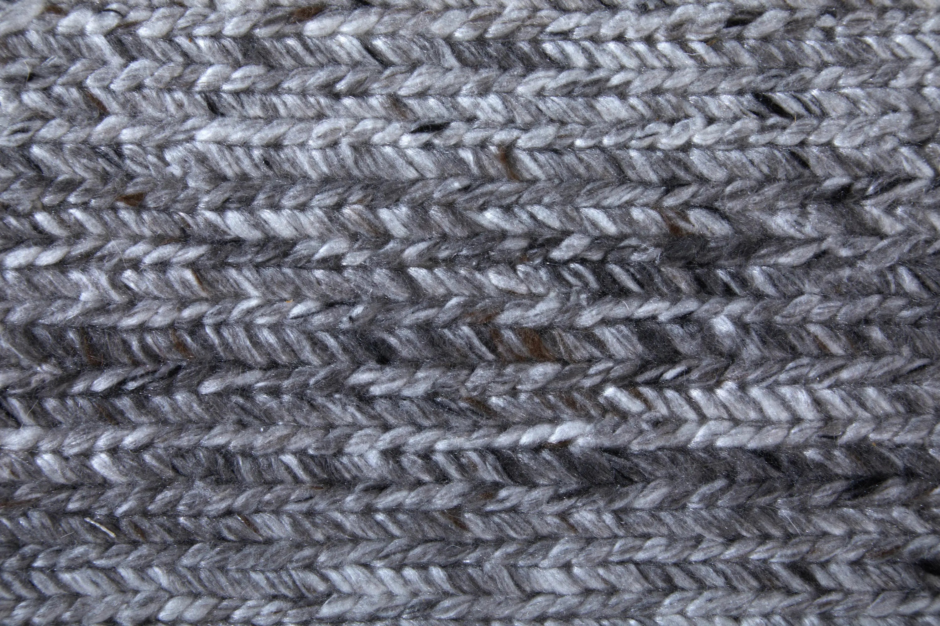 8' X 10' Gray And Ivory Handmade Indoor Outdoor Area Rug Homeroots Outdoor